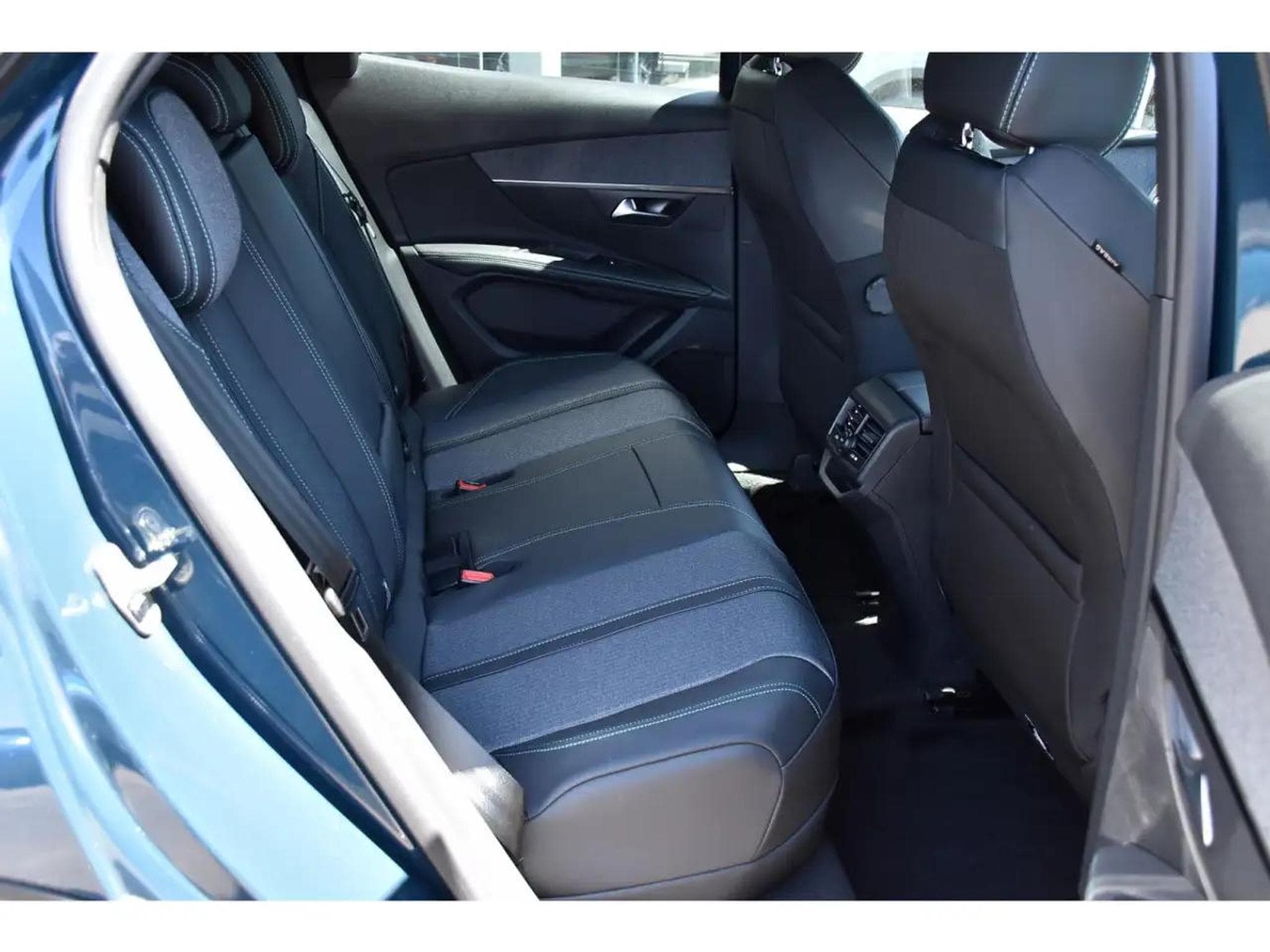 Peugeot 3008 (2025) - Photo 8