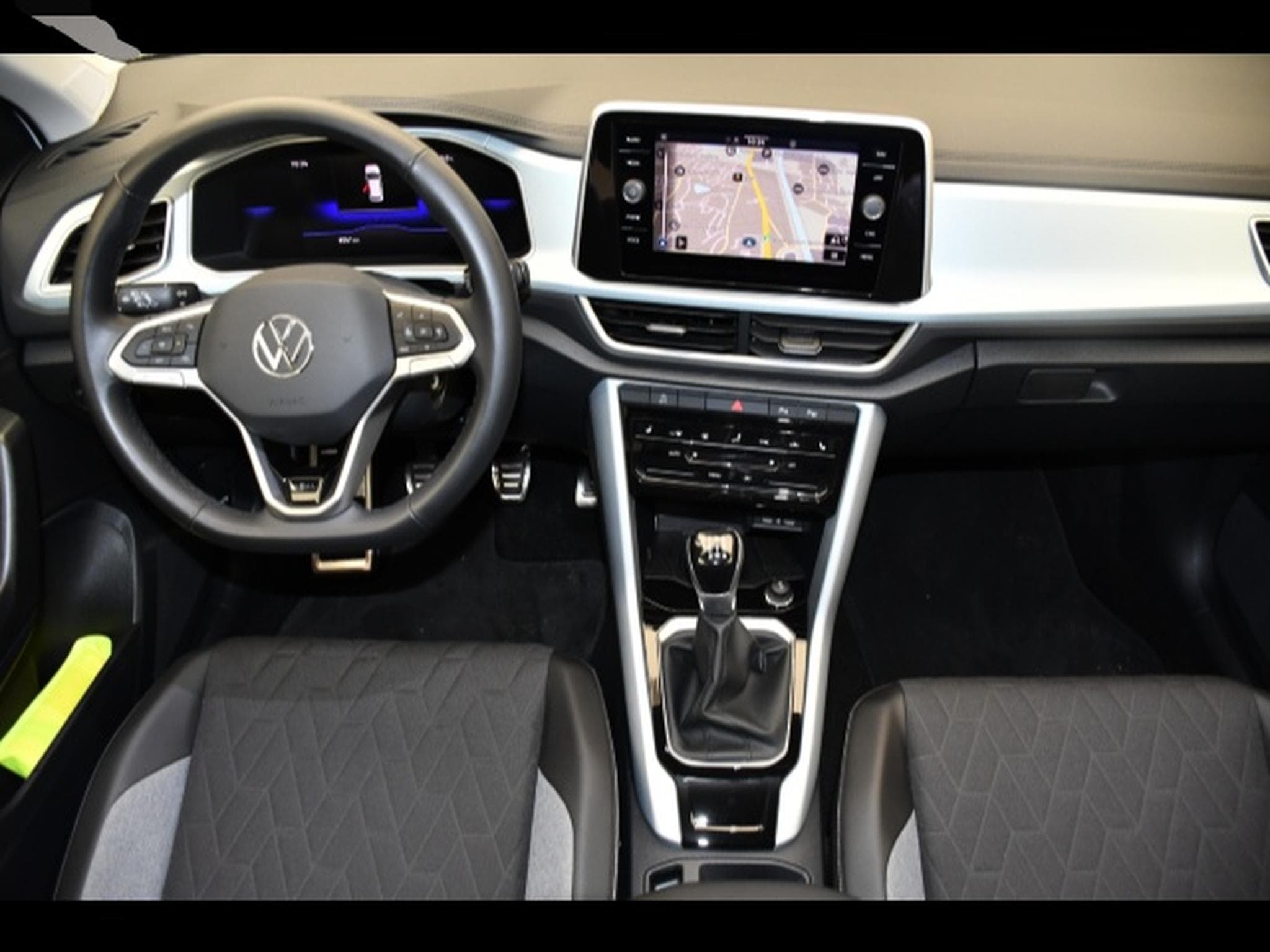 VW T-Roc (2024) - Photo 4