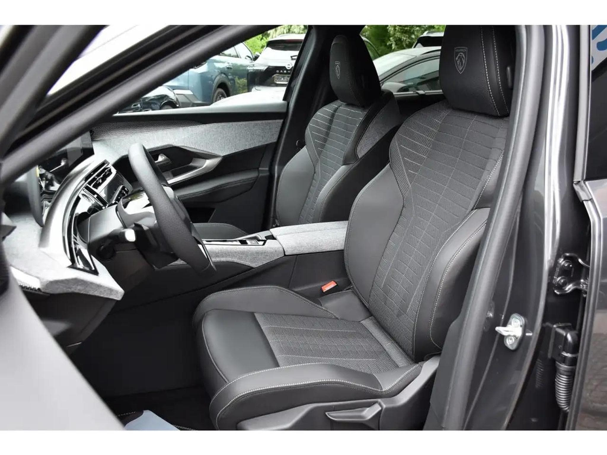 Peugeot 5008 (2026) - Photo 6