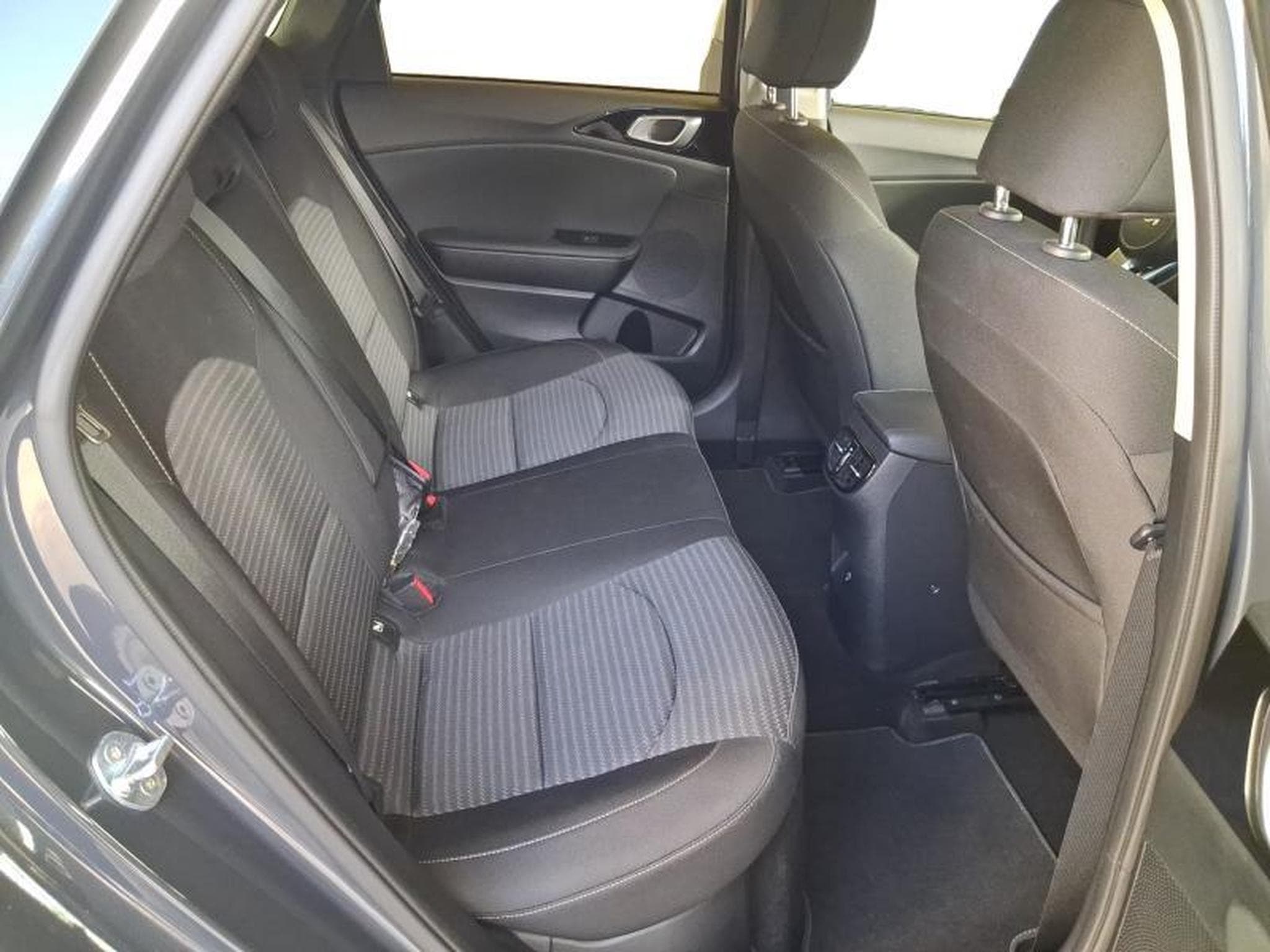 Kia Ceed Business Line (2025) - Photo 15