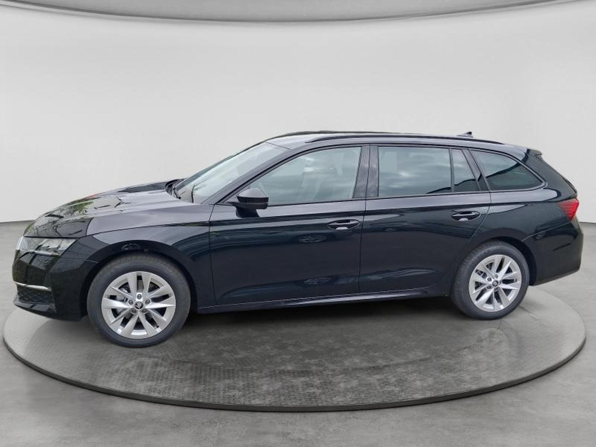 Skoda Octavia Selection (2026) - Photo 17