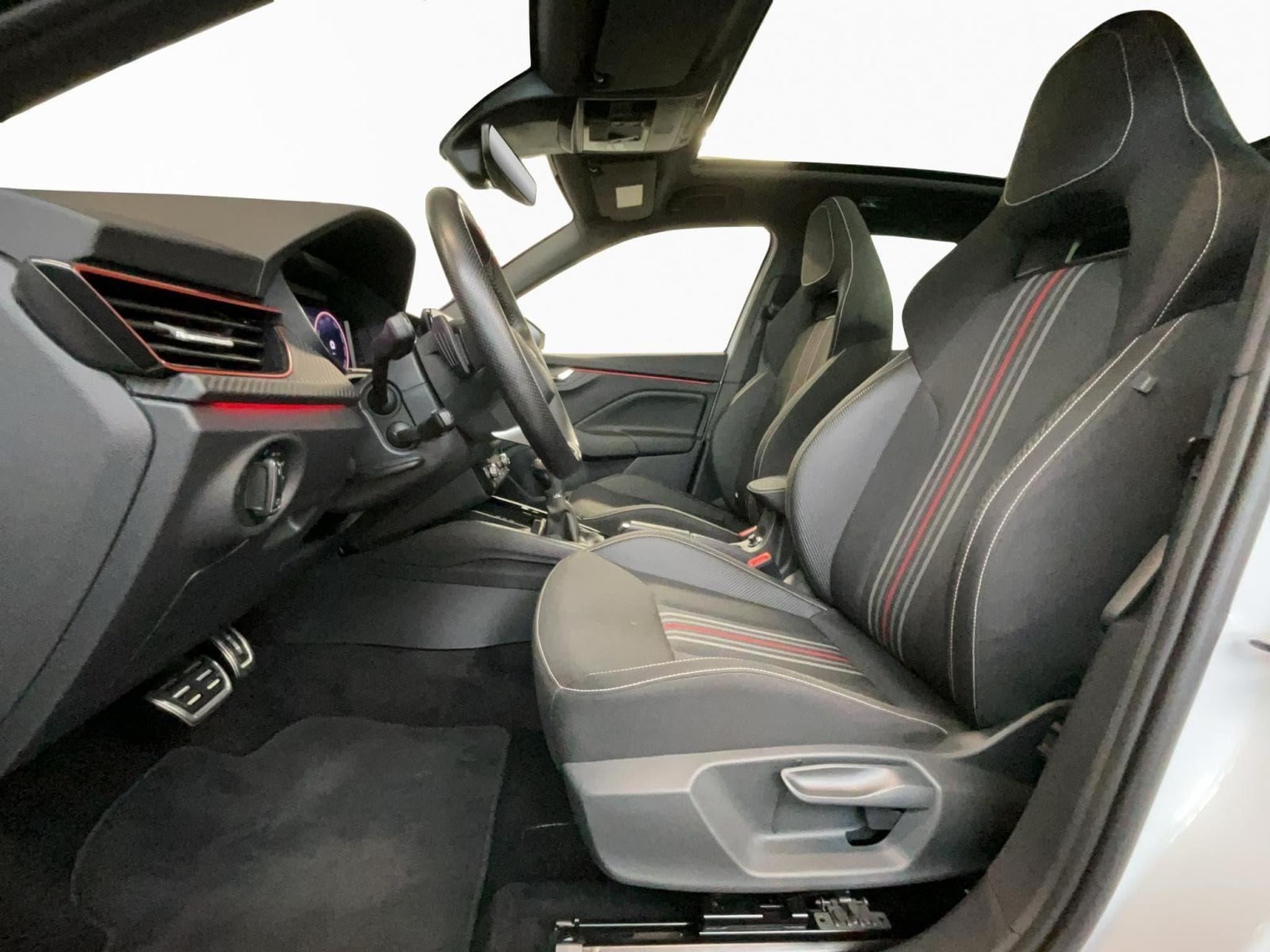 Skoda Kamiq Monte-Carlo+DSG+Pano+Navi (2024) - Photo 9