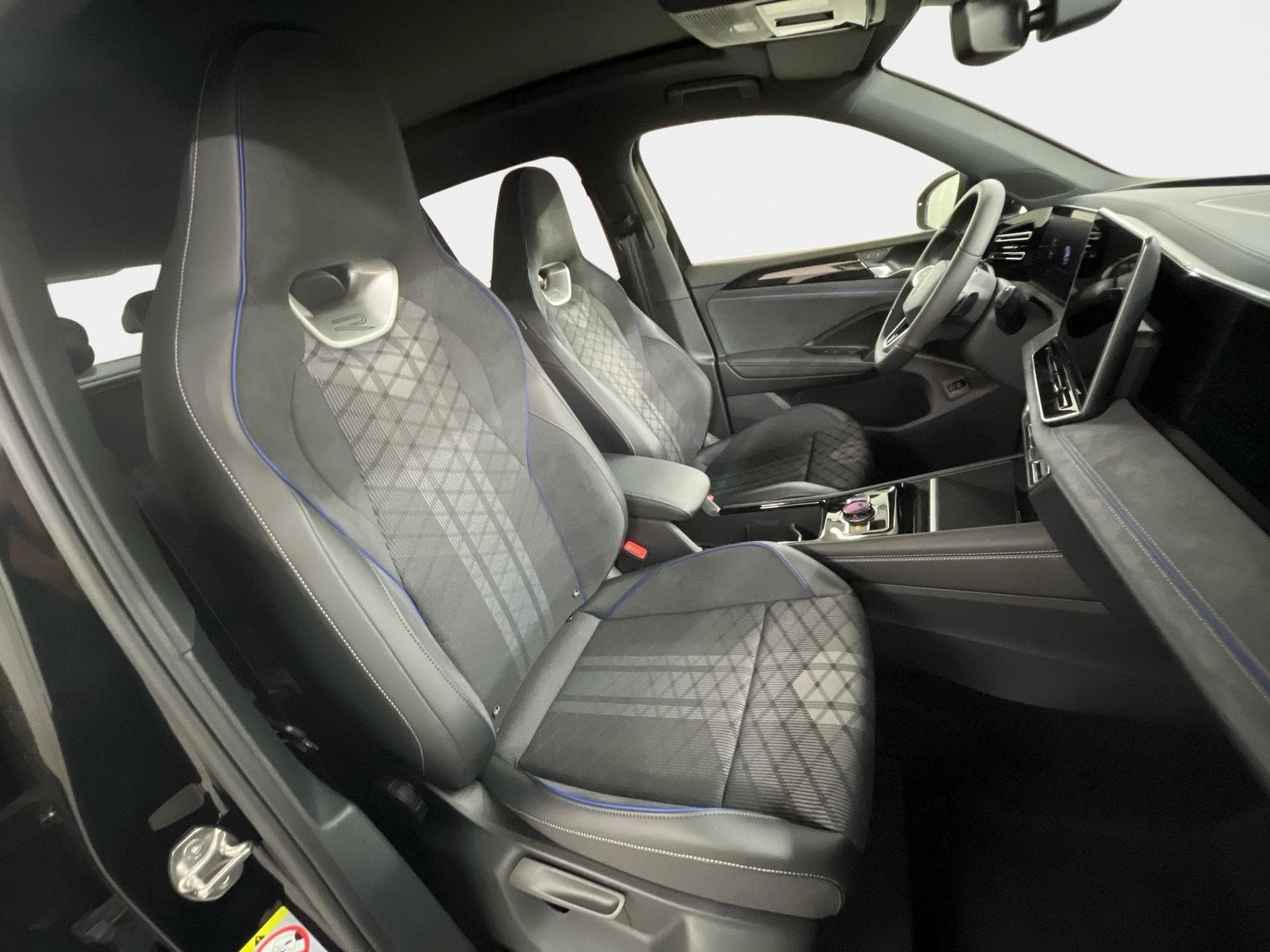 VW Tiguan R-Line (2026) - Photo 20