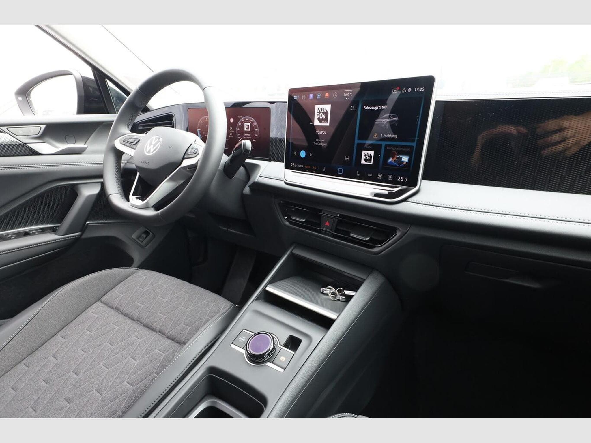 VW Tiguan DSG LED+ IQ.DRIVE (2026) - Photo 9