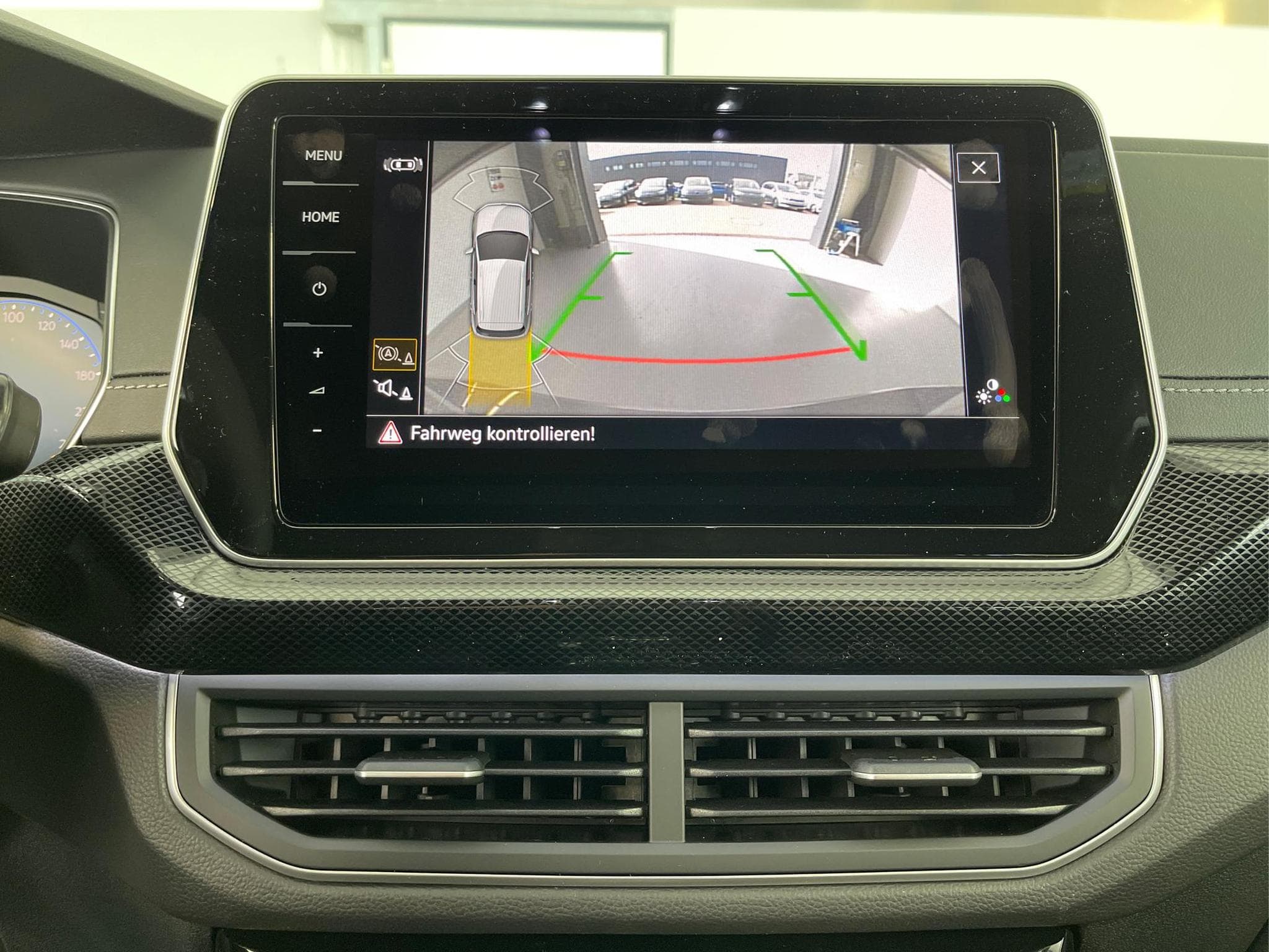 VW T-Cross R-Line (2026) - Photo 18