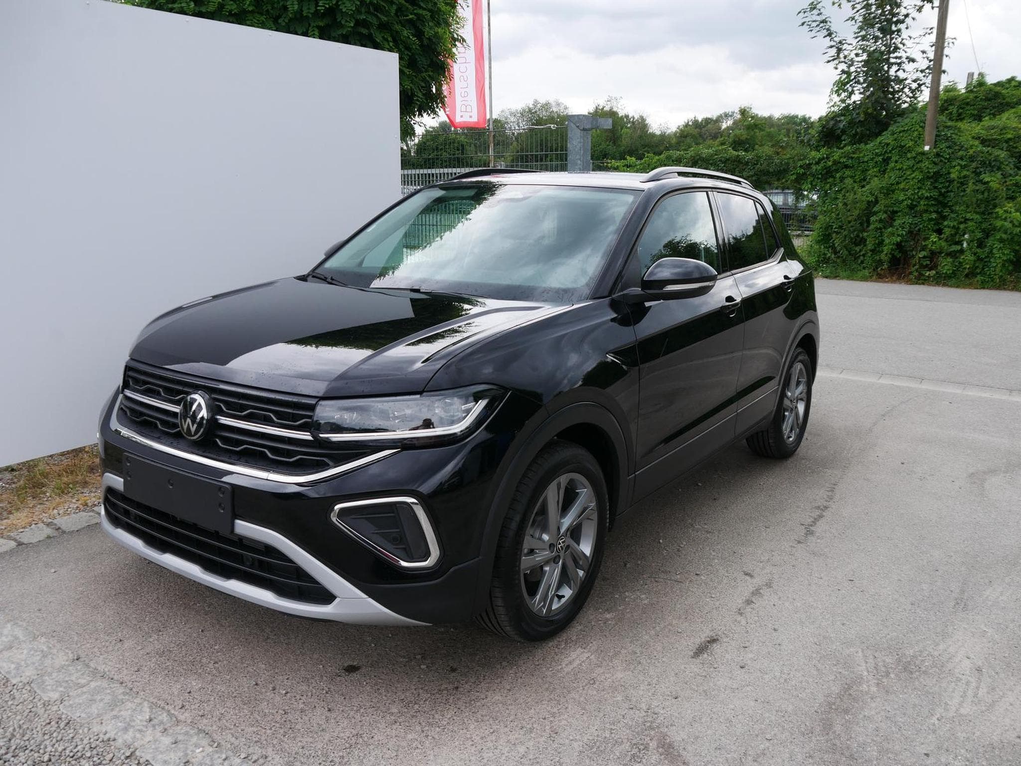 VW T-Cross LIFE (2026) - Photo 1
