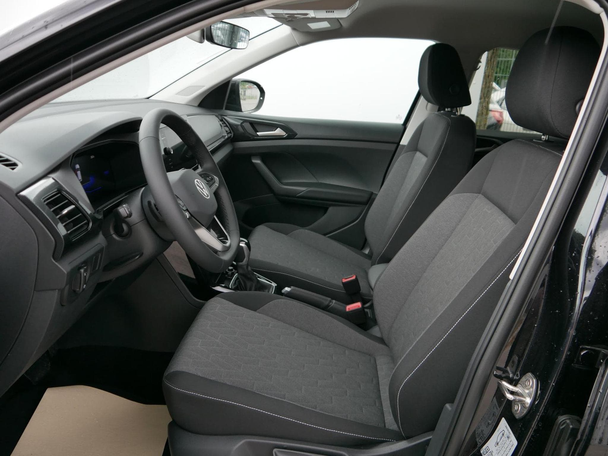 VW T-Cross LIFE (2026) - Photo 7