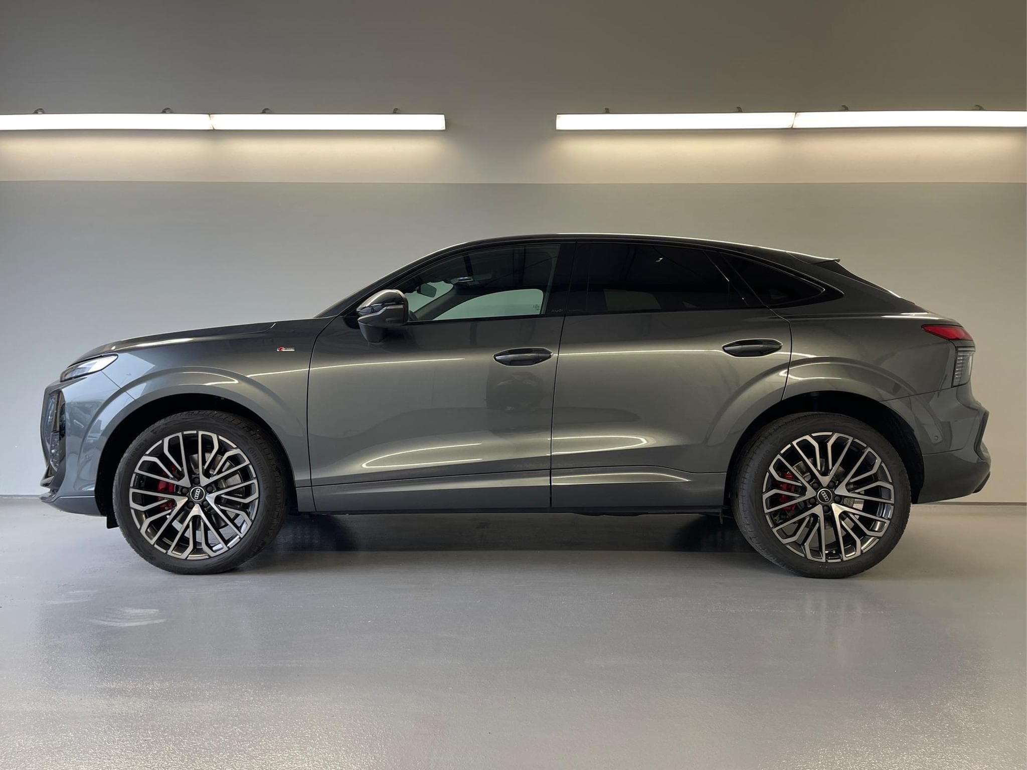 Audi Q3 Sportback NEU (2026) - Photo 3