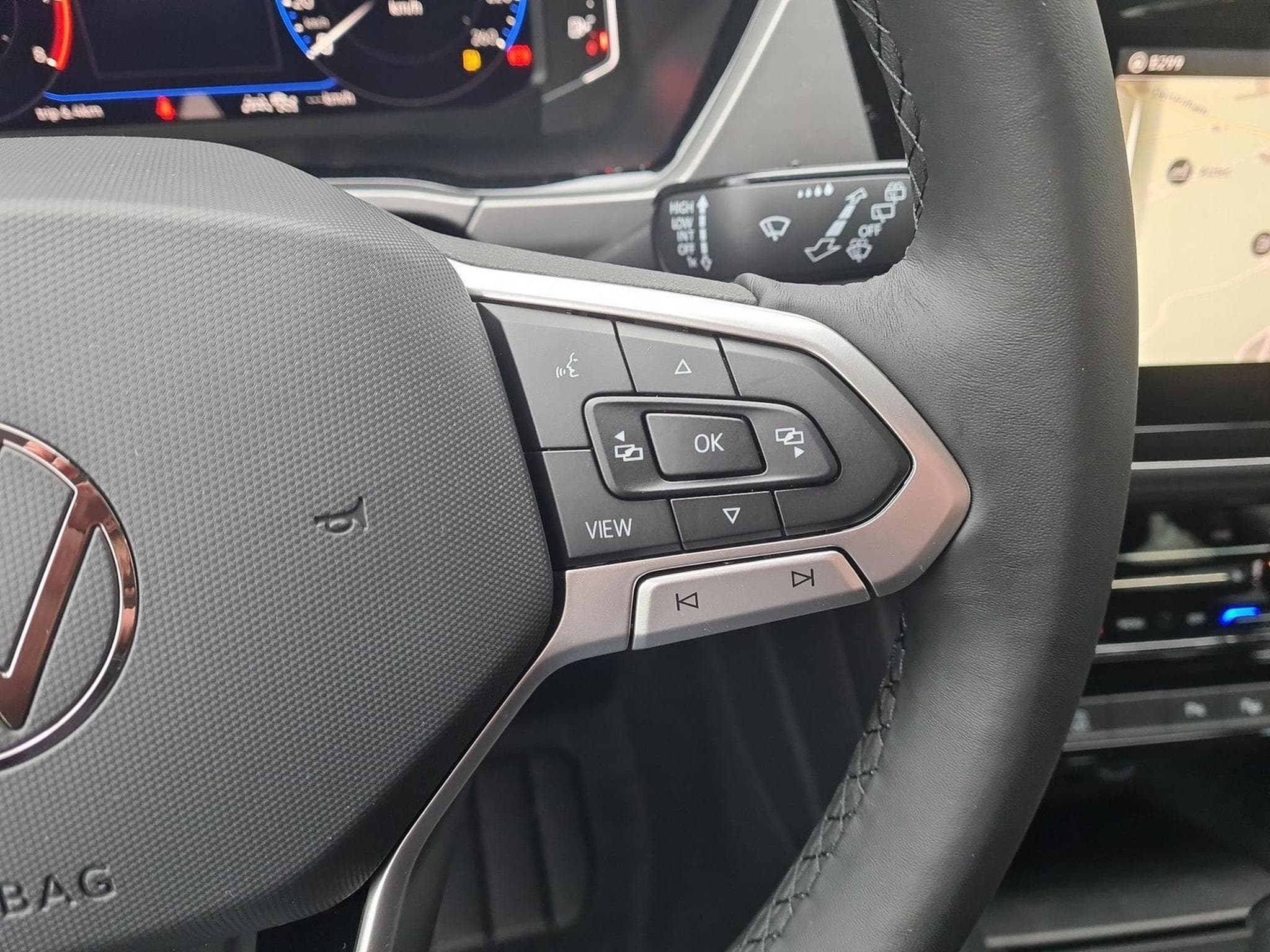 VW Touran Comfortline BMT/Start-Stopp (2026) - Photo 16