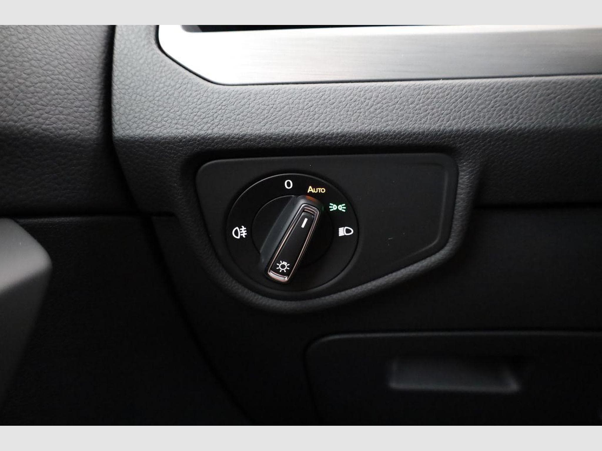 VW Touran Comfortline BMT/Start-Stopp (2026) - Photo 8