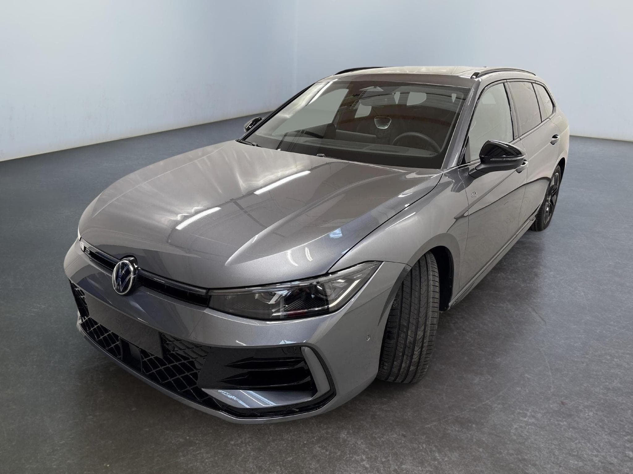VW Passat Variant R-Line (2026) - Photo 3
