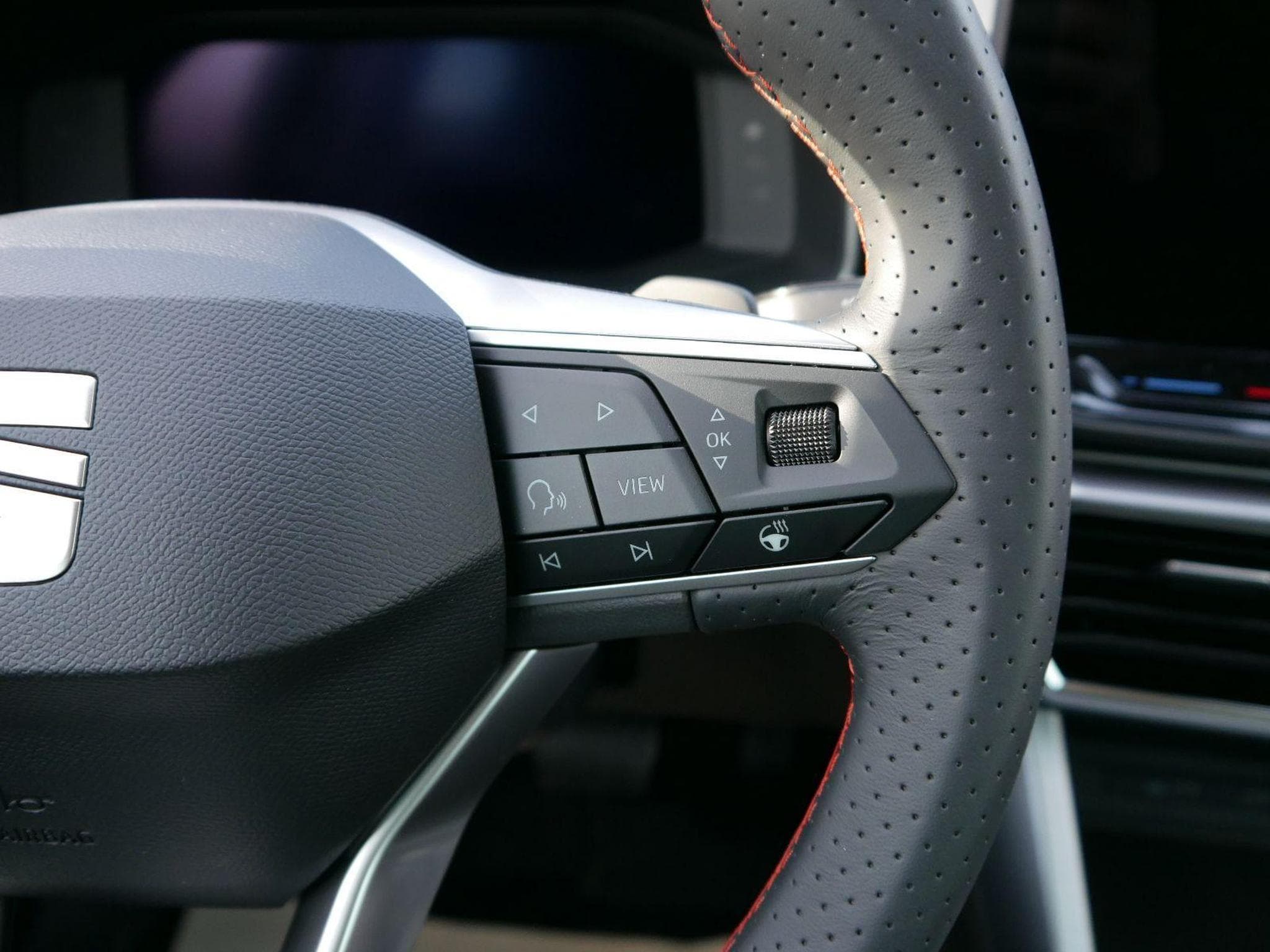 Seat Leon FR 1.5 eTSI DSG (2026) - Photo 13