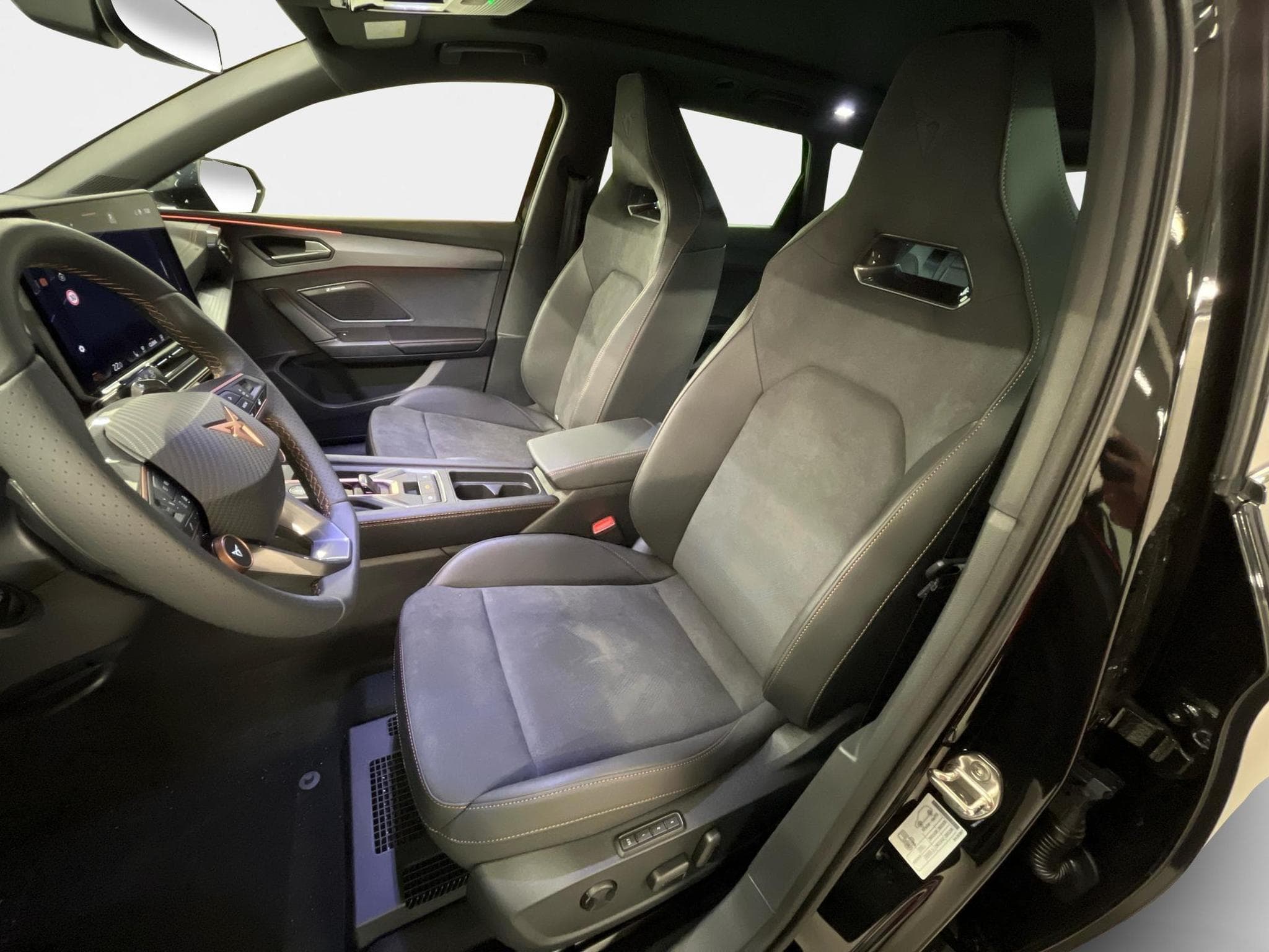 Cupra Leon VZ (2026) - Photo 19