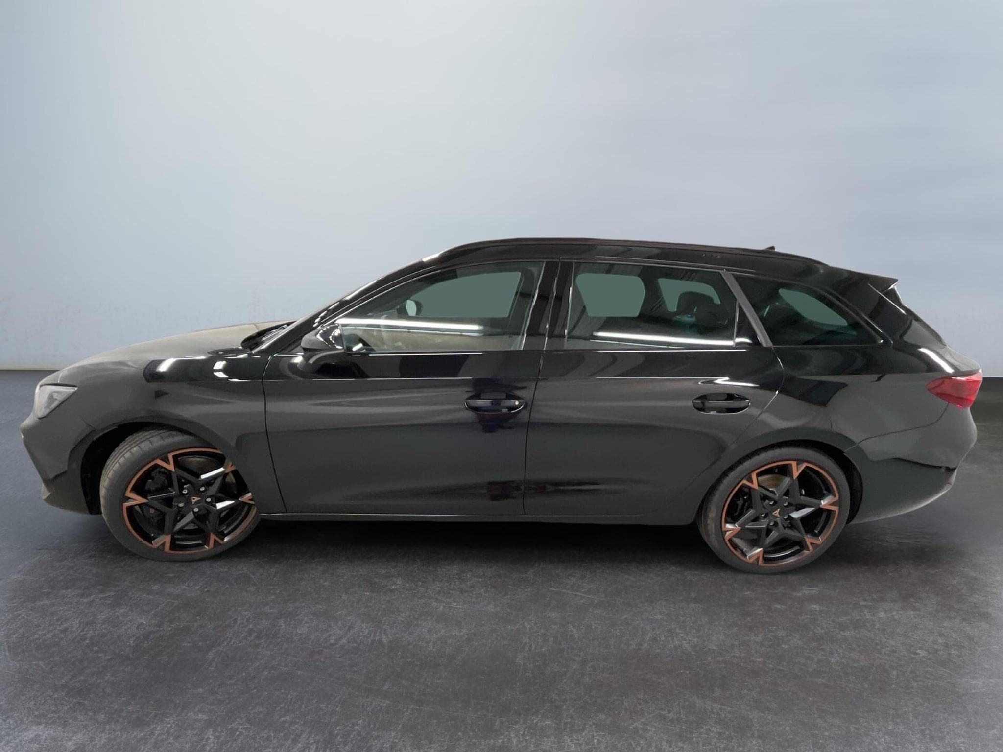Cupra Leon VZ (2026) - Photo 4