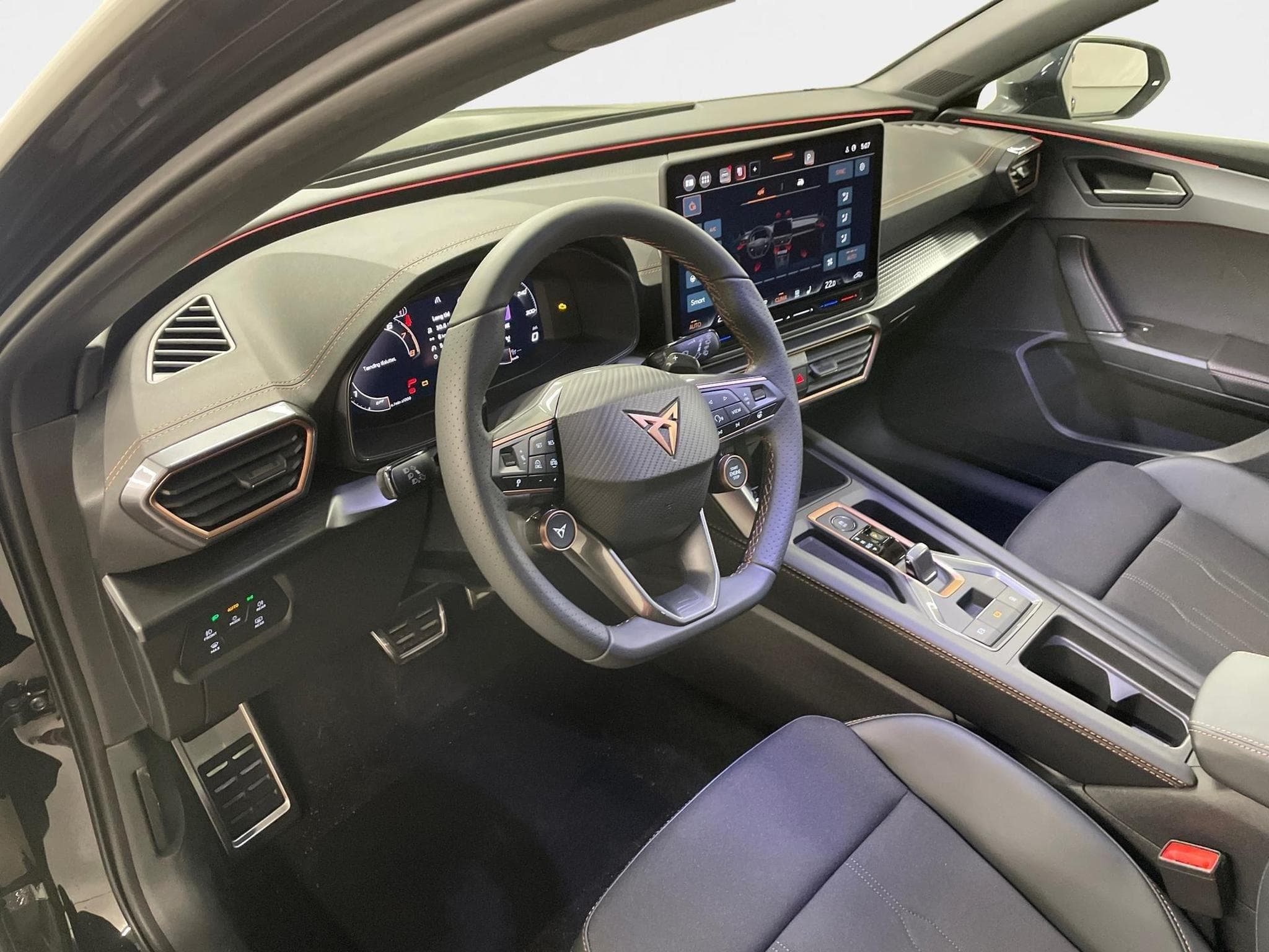Cupra Leon Sportstourer (2026) - Photo 13