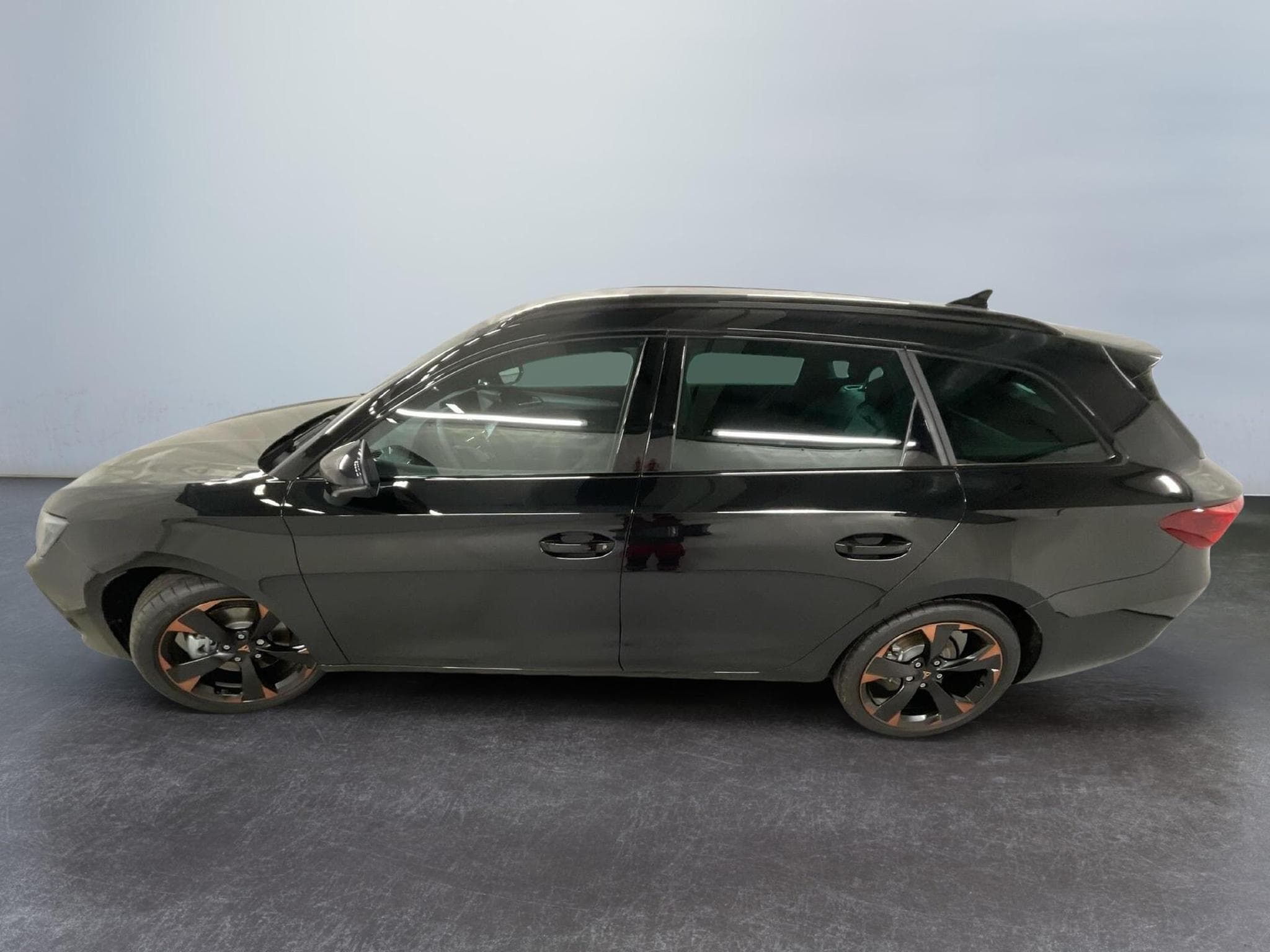 Cupra Leon Sportstourer (2026) - Photo 4