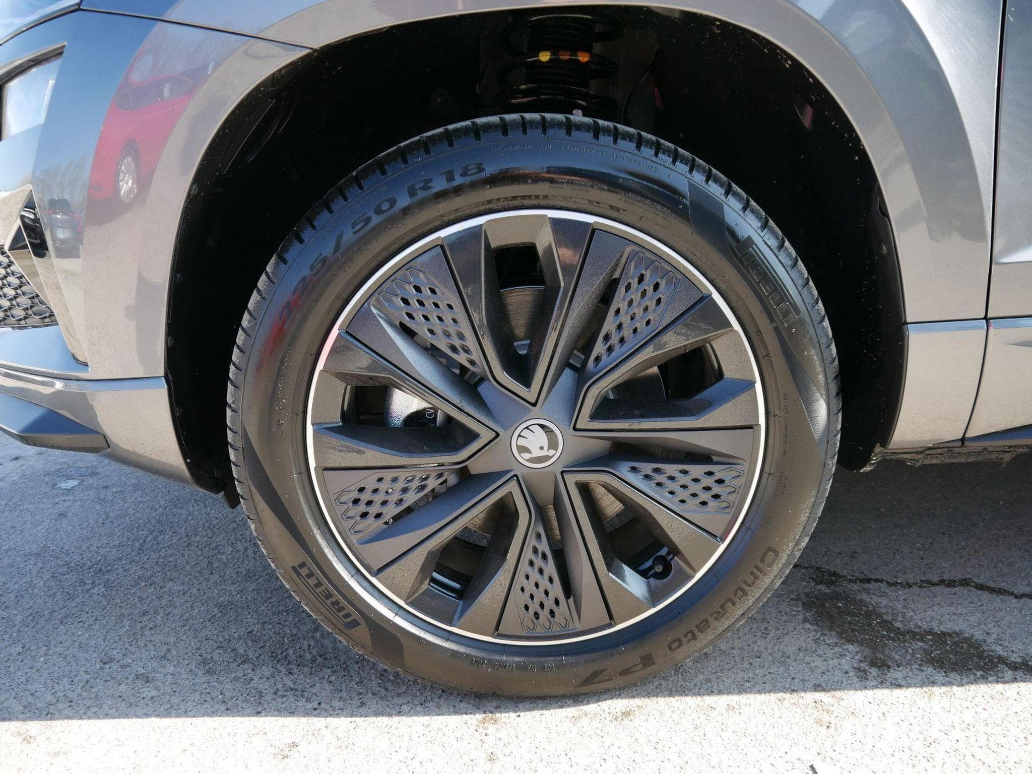 Skoda Karoq Sportline 2.0 TSI 4x4 DSG (2026) - Photo 4