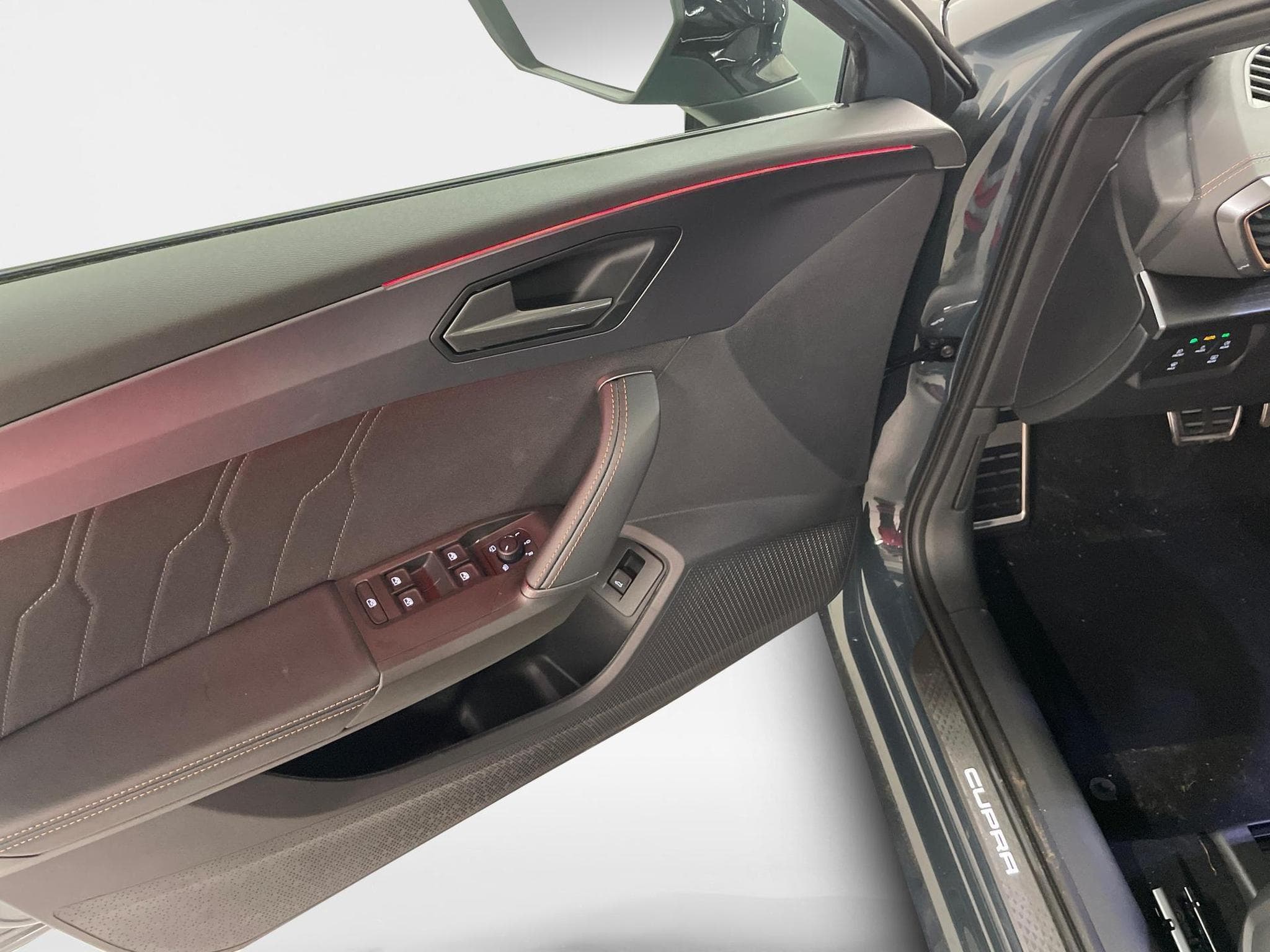 Cupra Leon Sportstourer (2026) - Photo 17