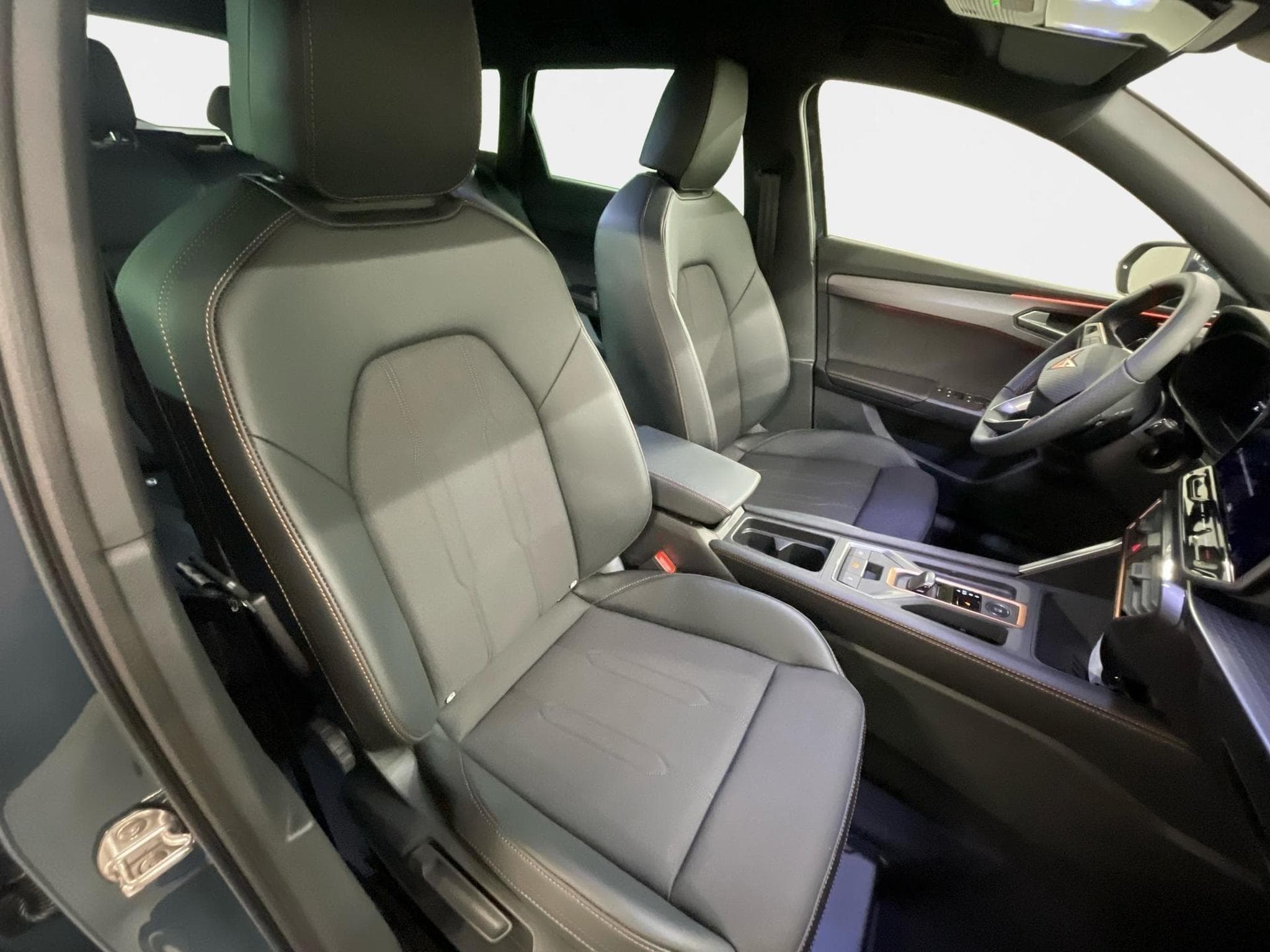 Cupra Leon Sportstourer (2026) - Photo 19