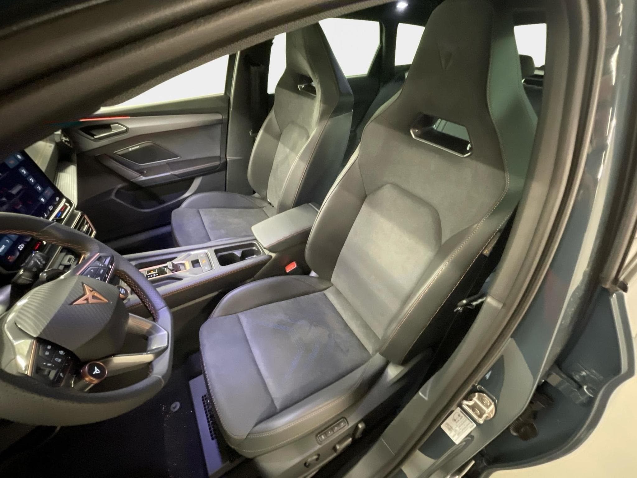 Cupra Leon VZ (2026) - Photo 18