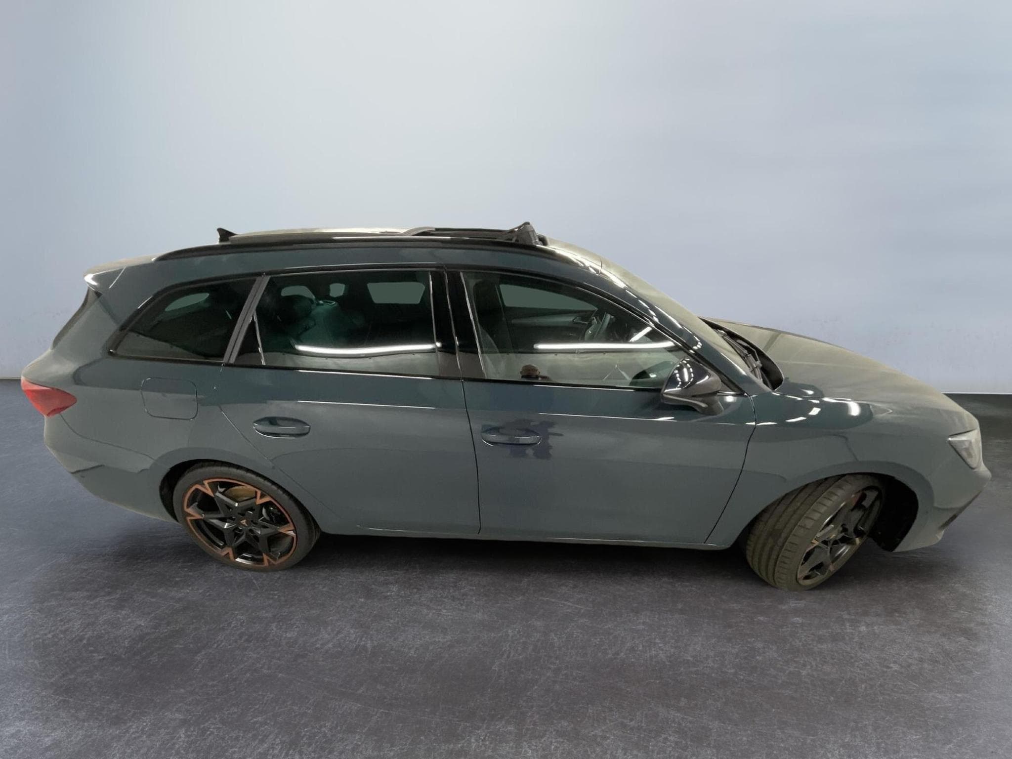 Cupra Leon VZ (2026) - Photo 8