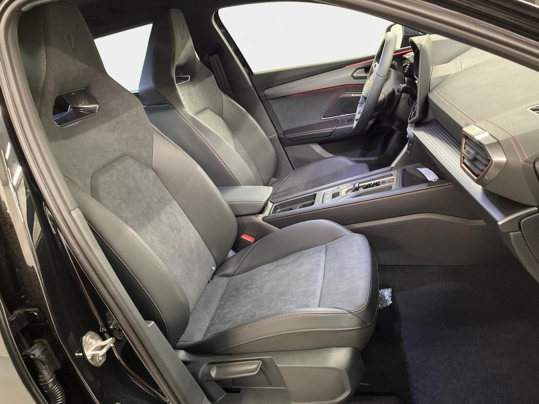 Cupra Leon VZ (2026) - Photo 19