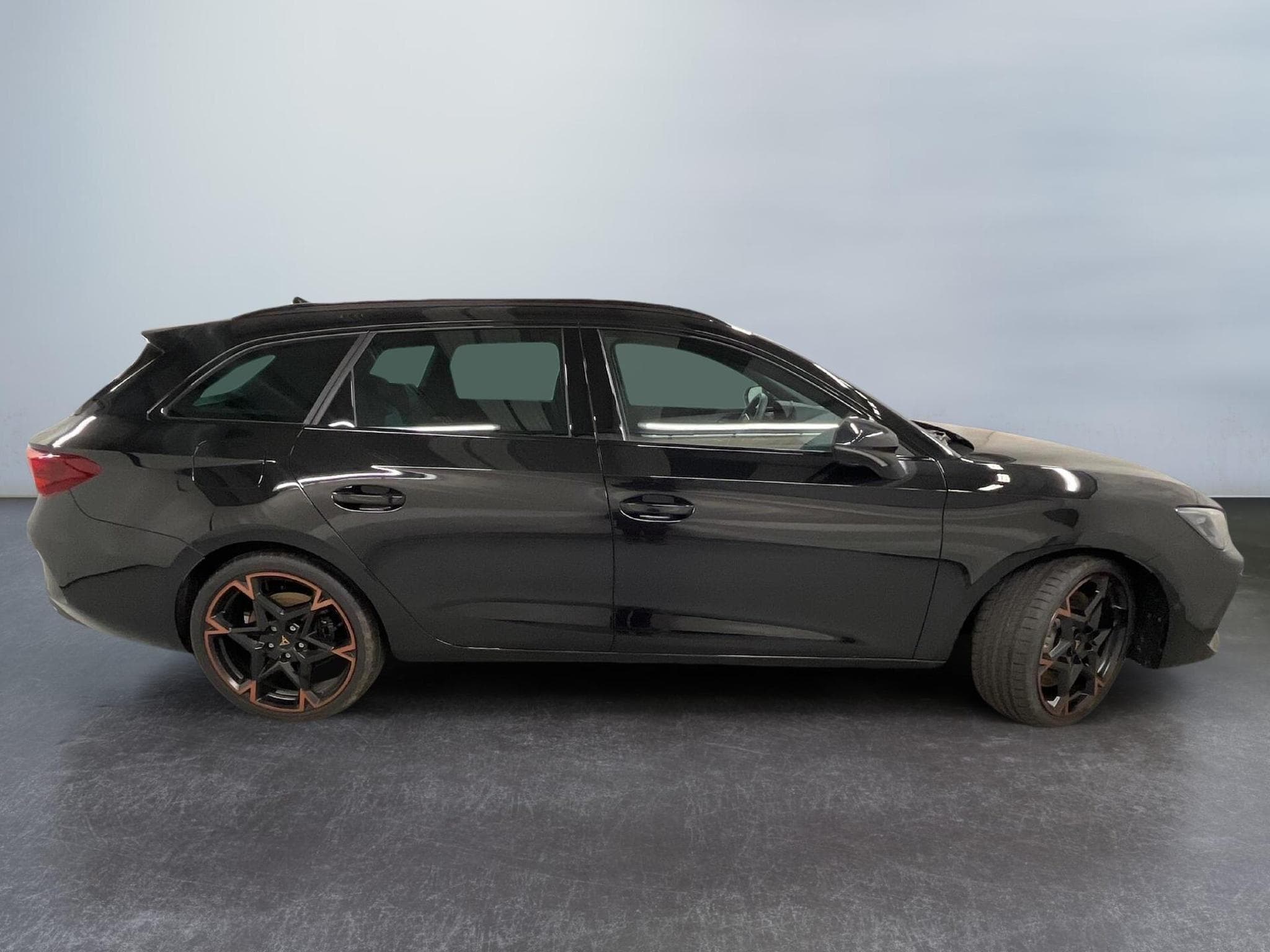 Cupra Leon VZ (2026) - Photo 8