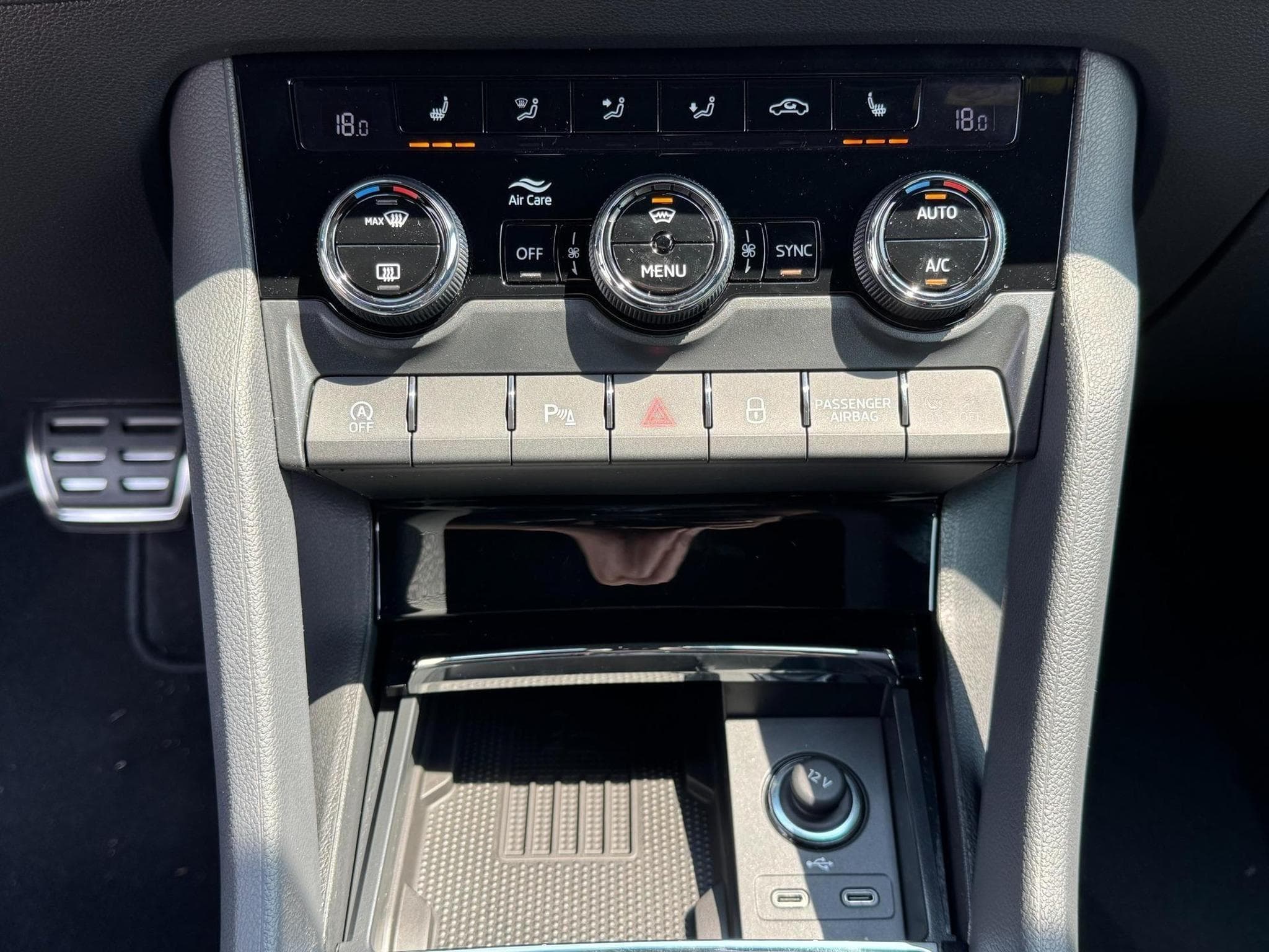 Skoda Karoq Sportline (2026) - Photo 16