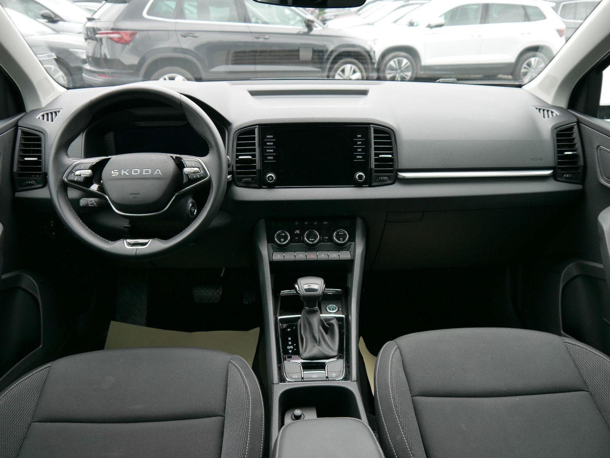 Skoda Karoq Selection (2025) - Photo 10