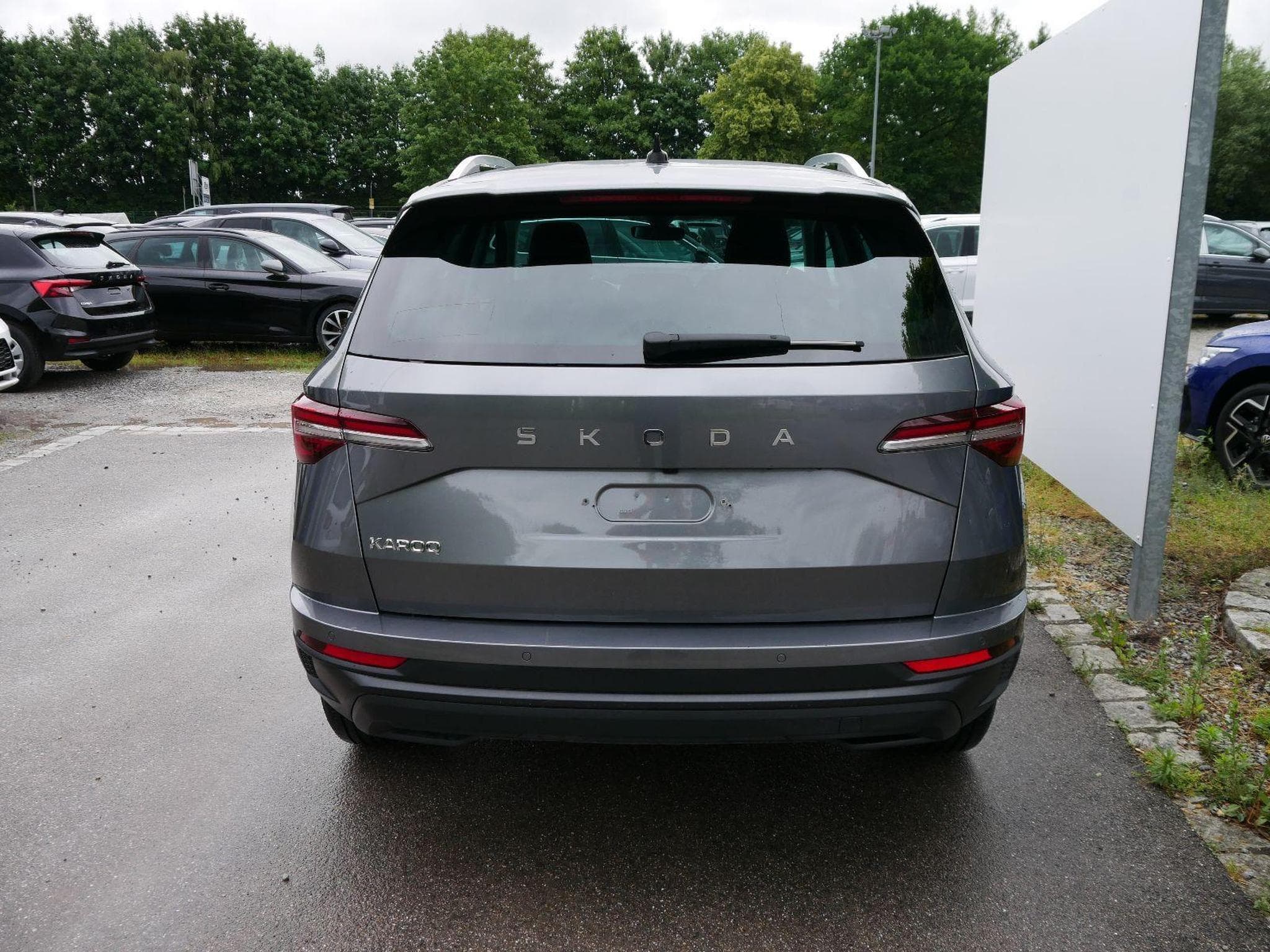 Skoda Karoq Selection (2025) - Photo 2
