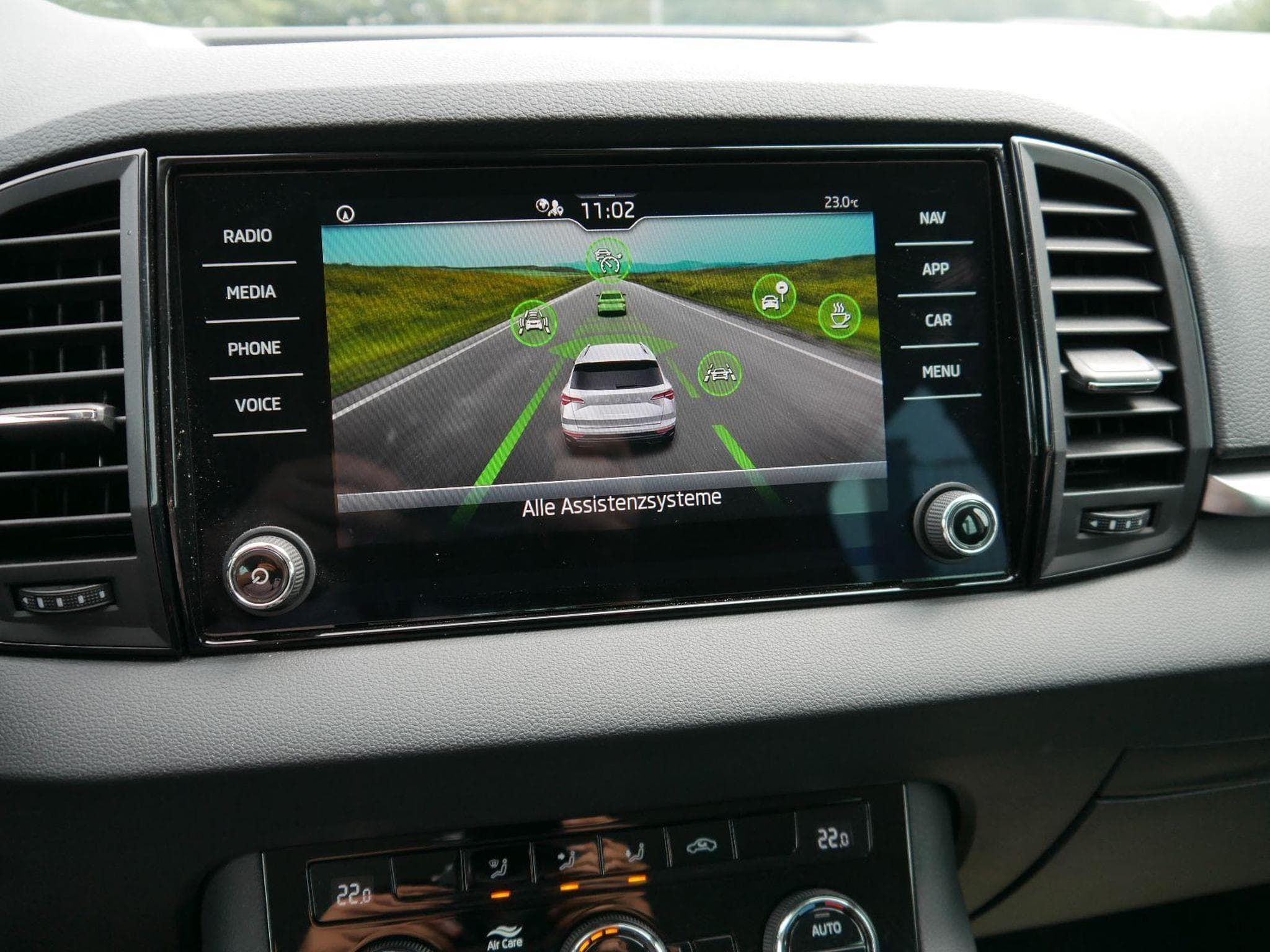Skoda Karoq Selection (2025) - Photo 14