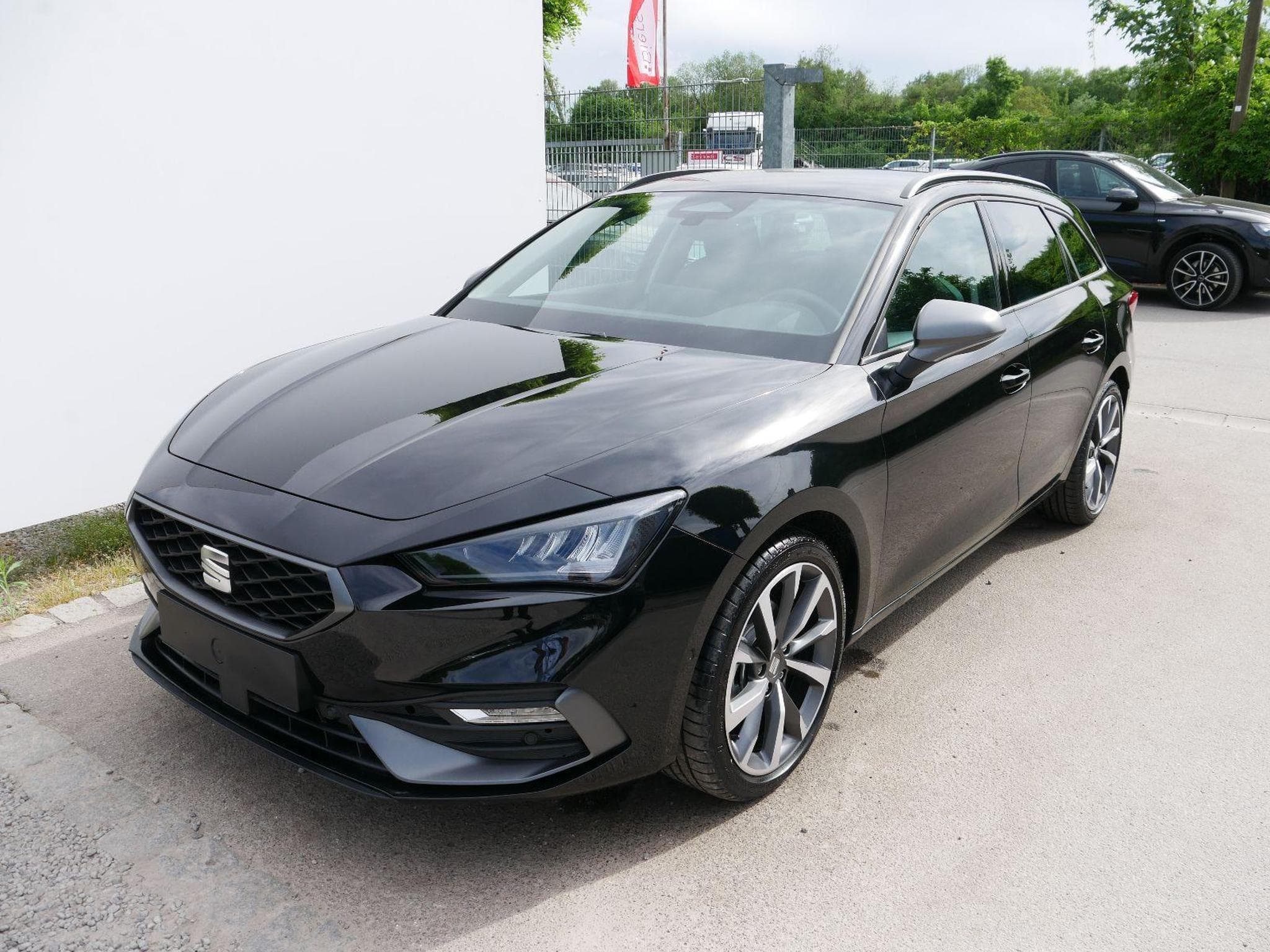Seat Leon FR 1.5 eTSI DSG (2026) - Photo 1