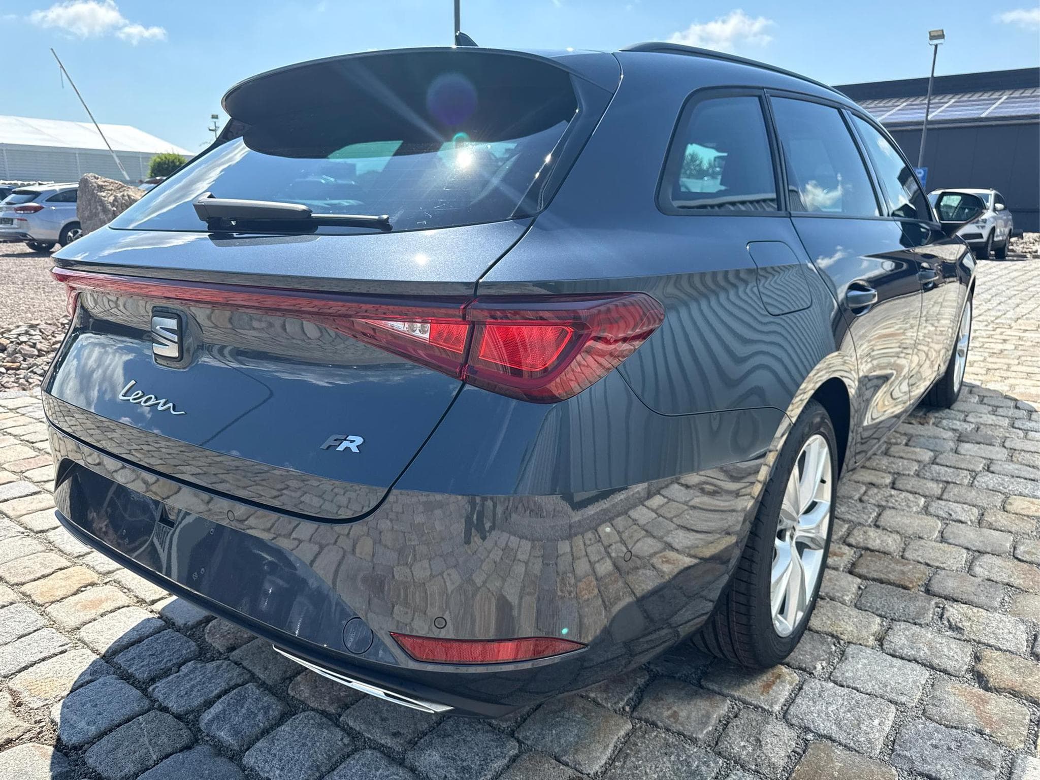 Seat Leon FR 1.5 eTSI (2026) - Photo 2