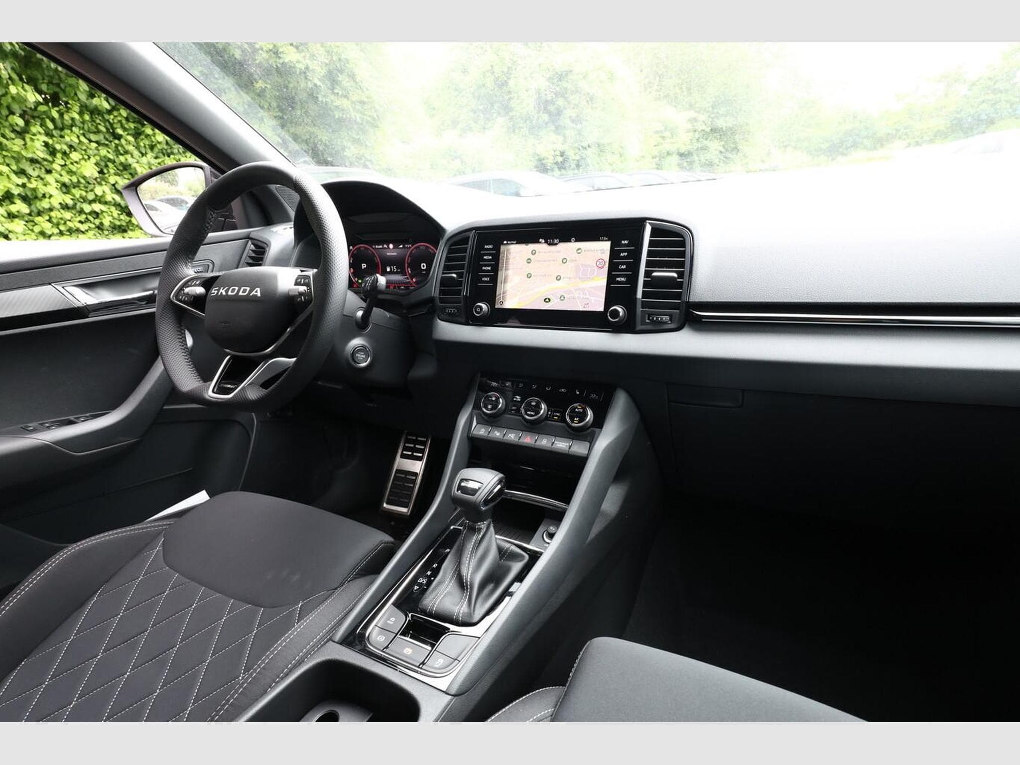 Skoda Karoq Sportline (2025) - Photo 8
