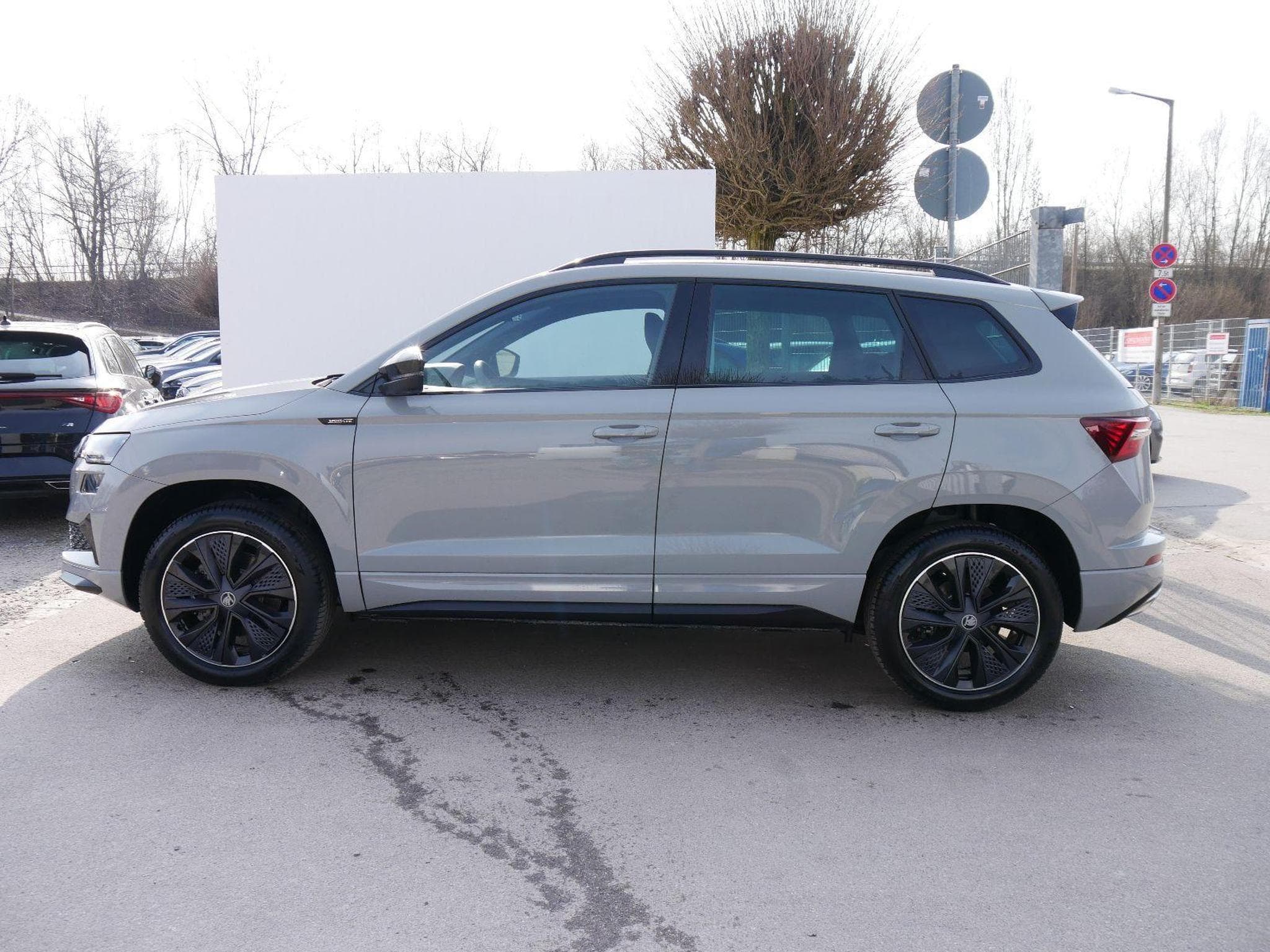 Skoda Karoq Sportline 2.0 TSI 4x4 DSG (2026) - Photo 4