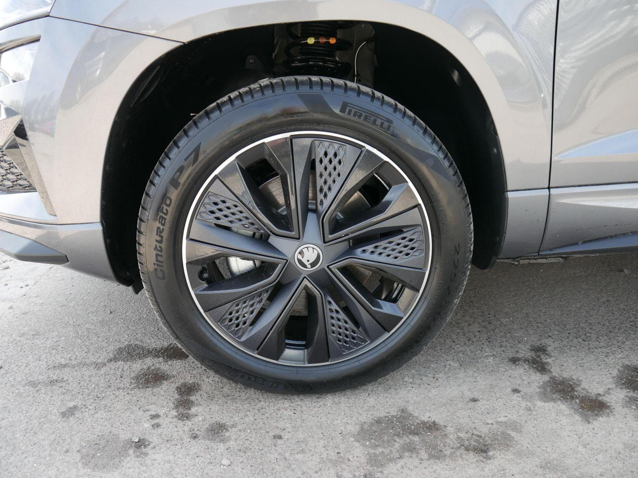 Skoda Karoq Sportline 2.0 TSI 4x4 DSG (2026) - Photo 3