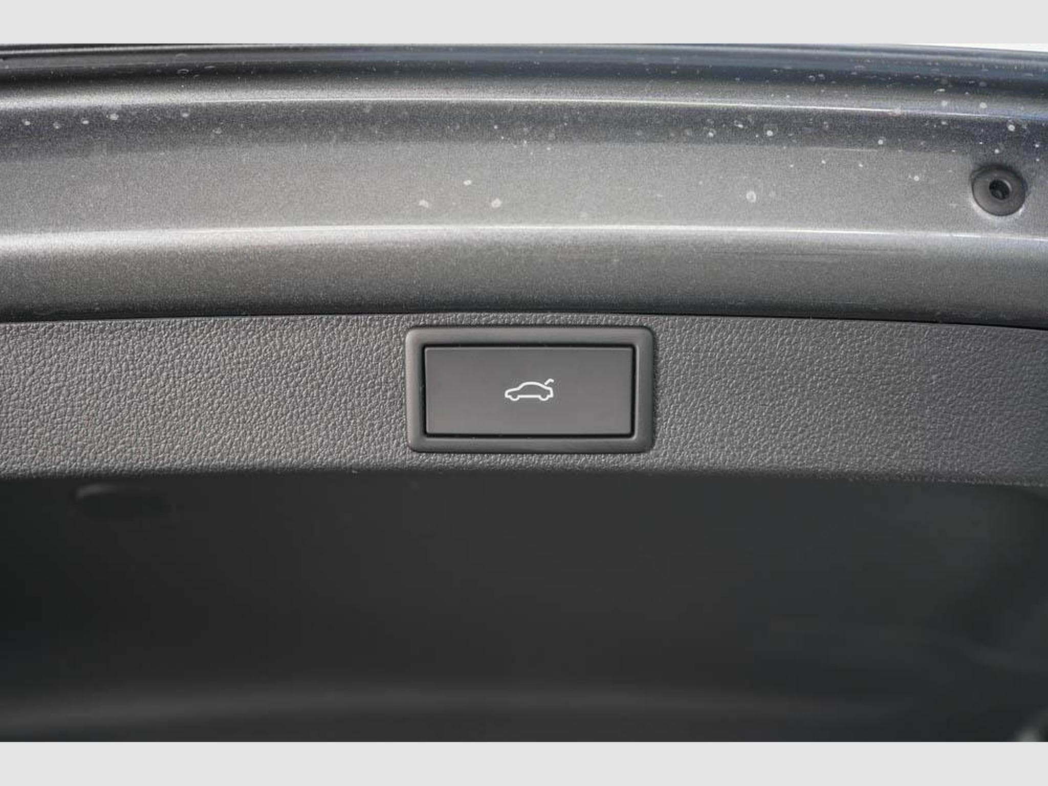 Skoda Octavia Kombi 2,0 TDI (2026) - Photo 20