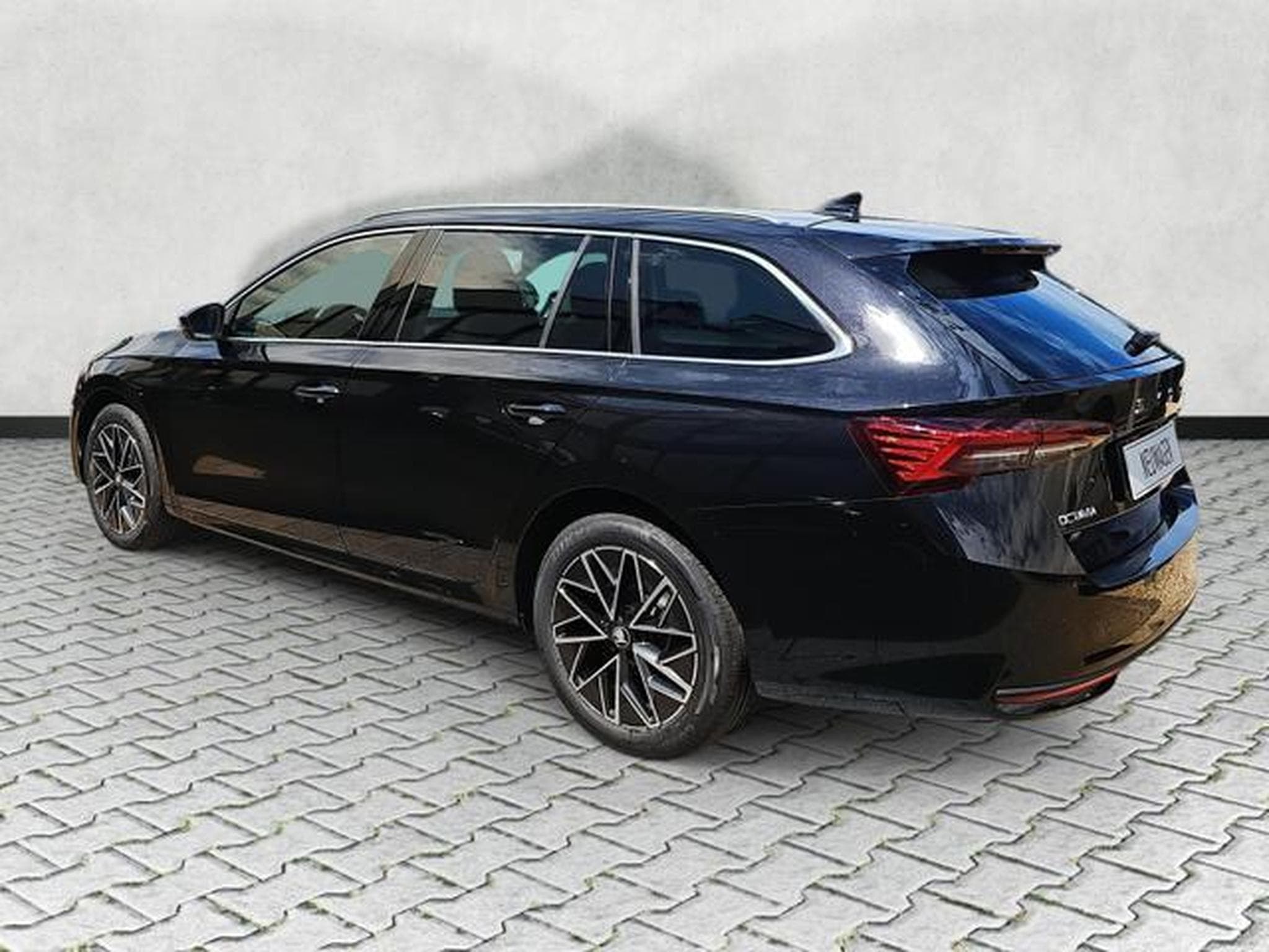 Skoda Octavia 2.0 TDI 110 kW Selection (2026) - Photo 5
