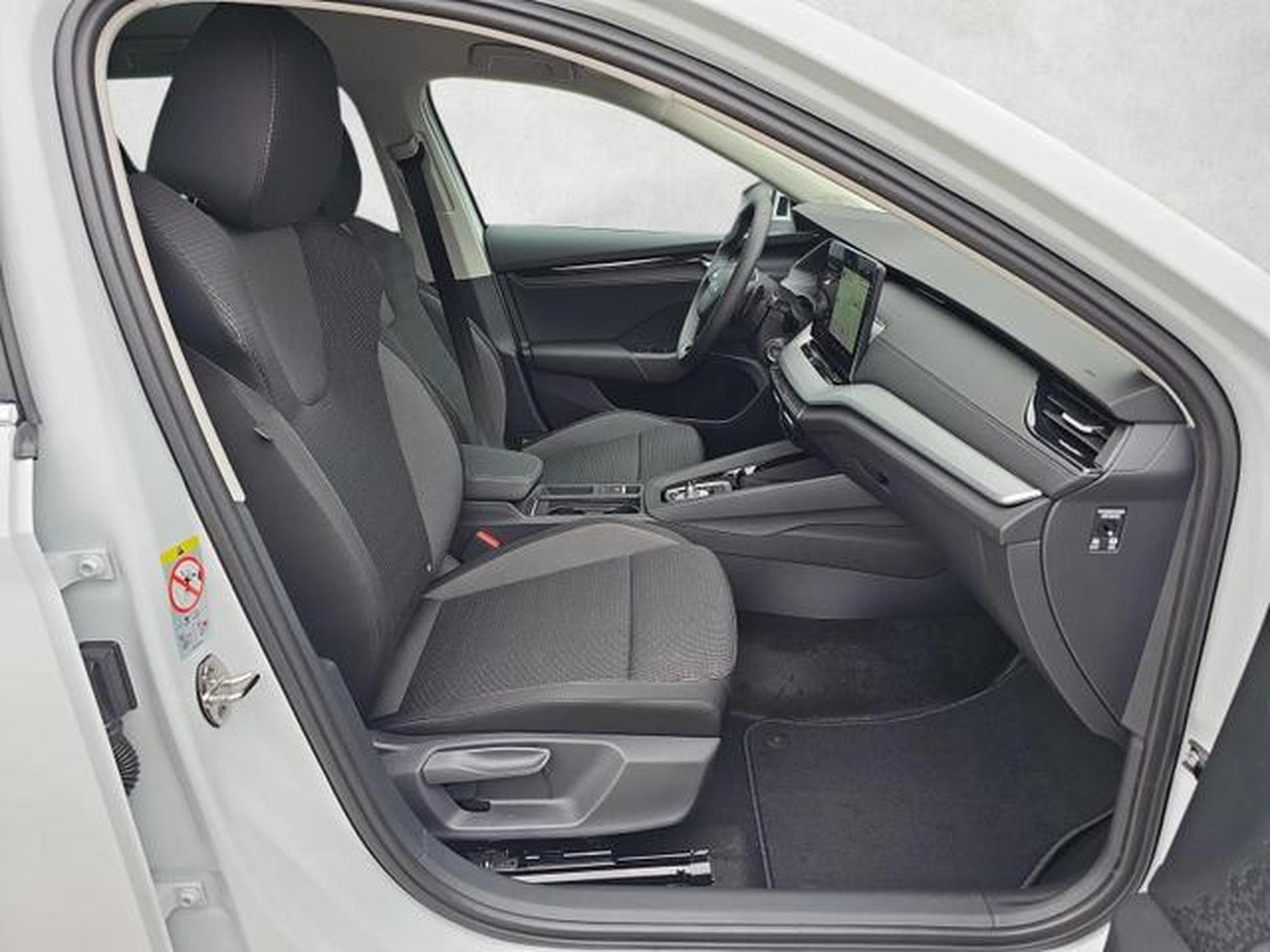 Skoda Octavia 2.0 TDI 110 kW Selection (2026) - Photo 10