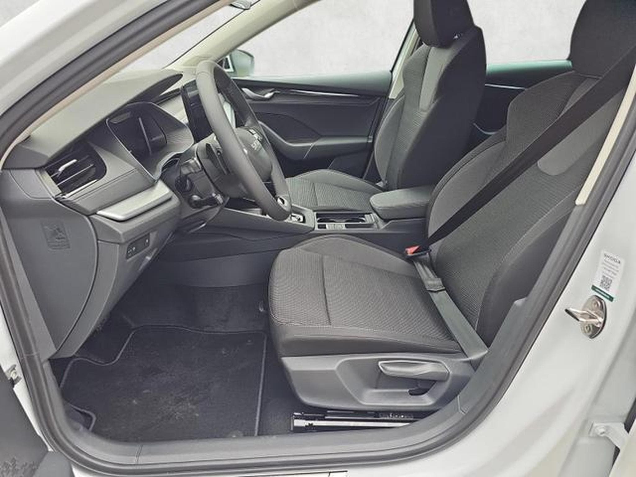 Skoda Octavia 2.0 TDI 110 kW Selection (2026) - Photo 9