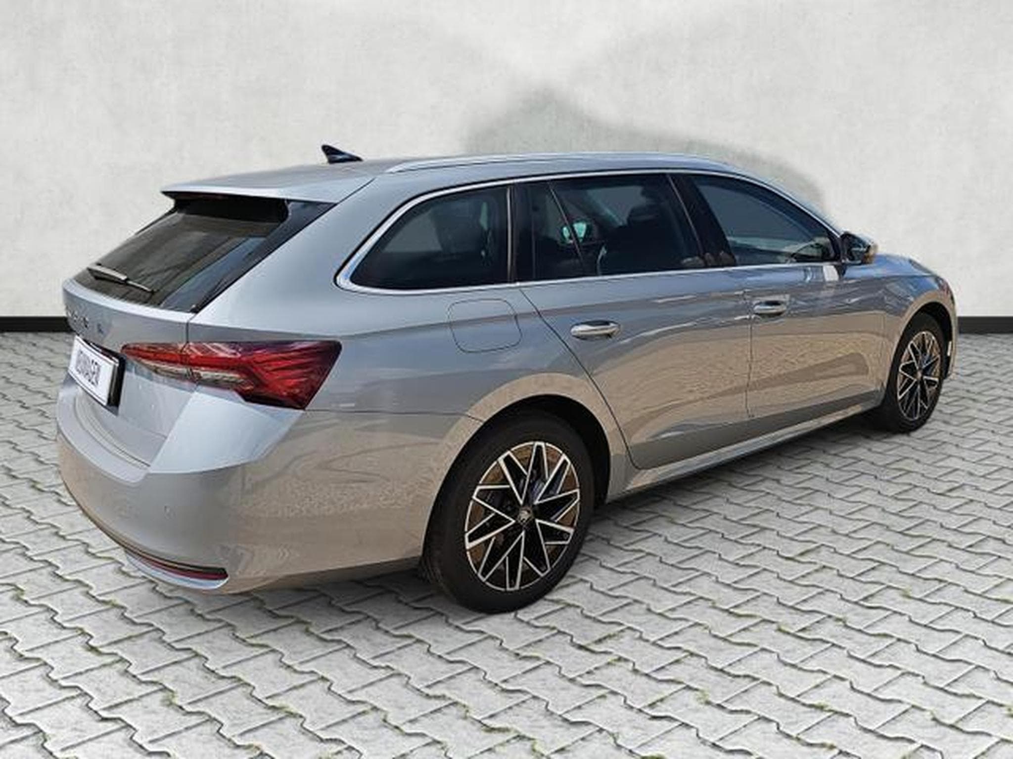 Skoda Octavia 2.0 TDI 110 kW Selection (2026) - Photo 7