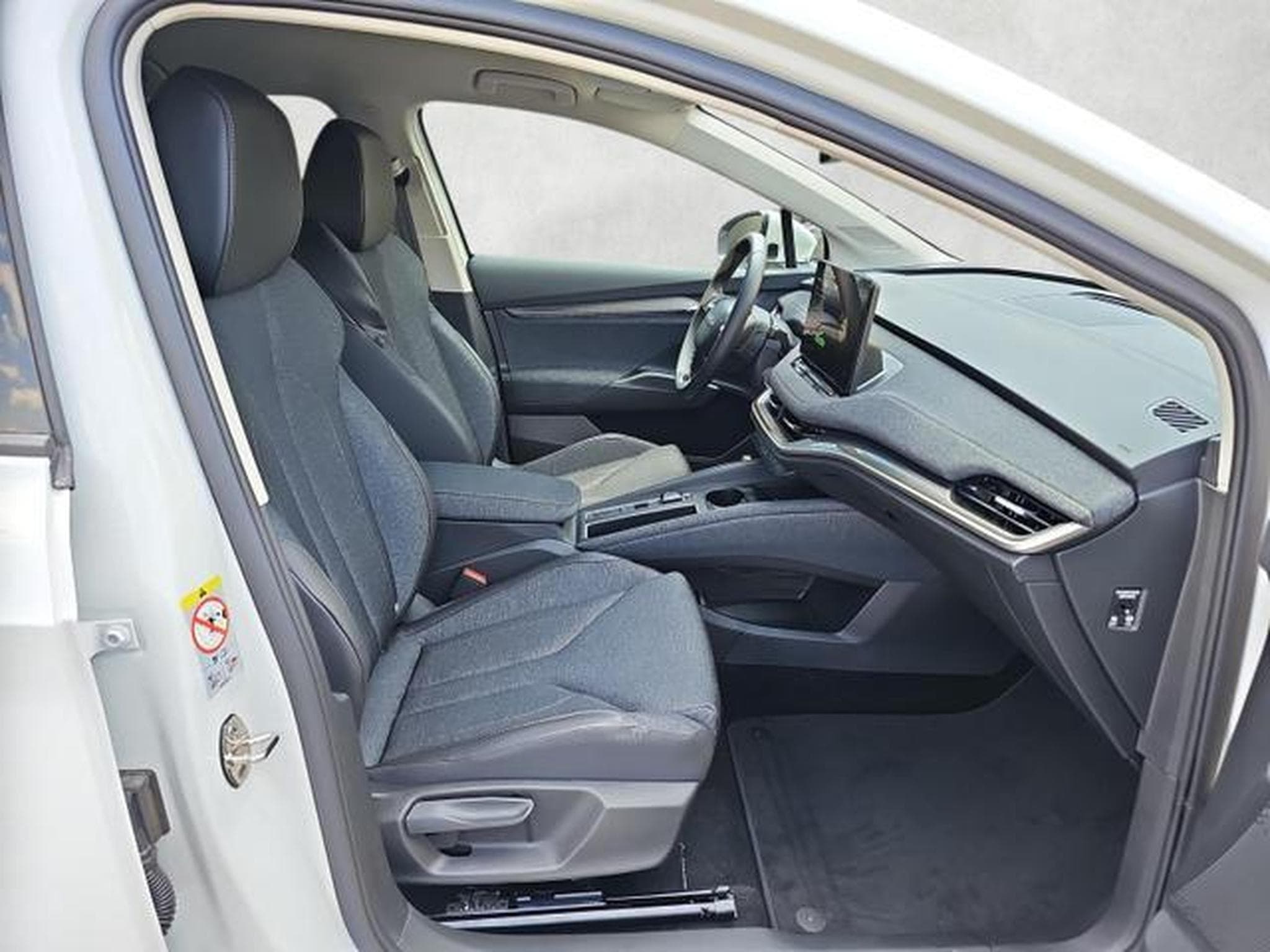 Skoda Elroq 60 Selection (2026) - Photo 10