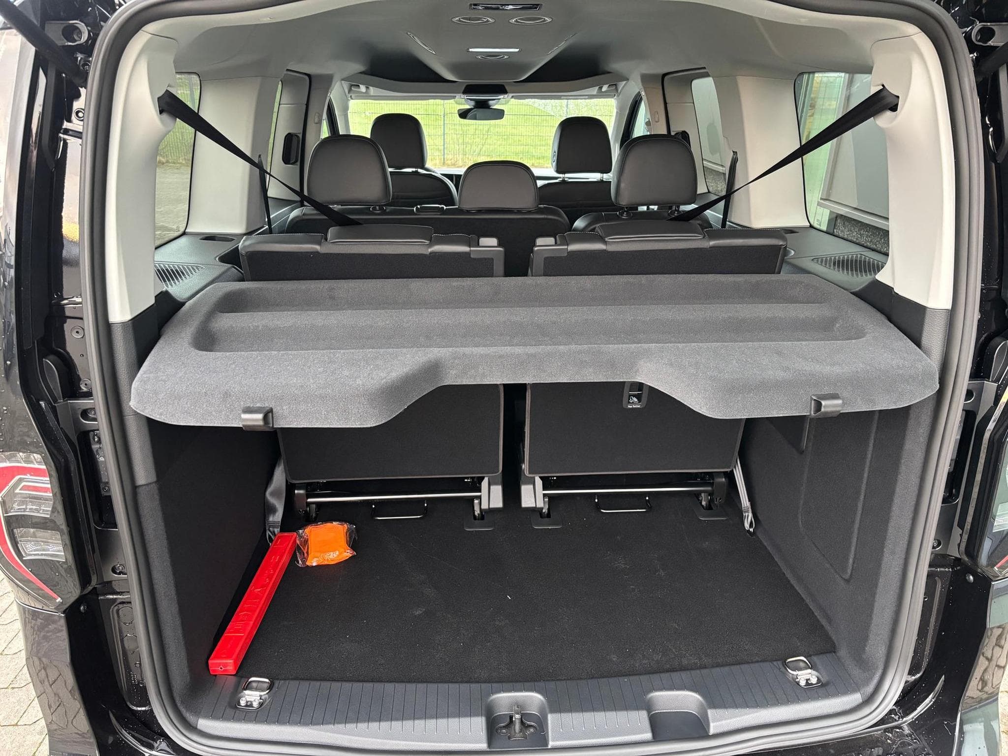 VW Caddy Style (2026) - Photo 8