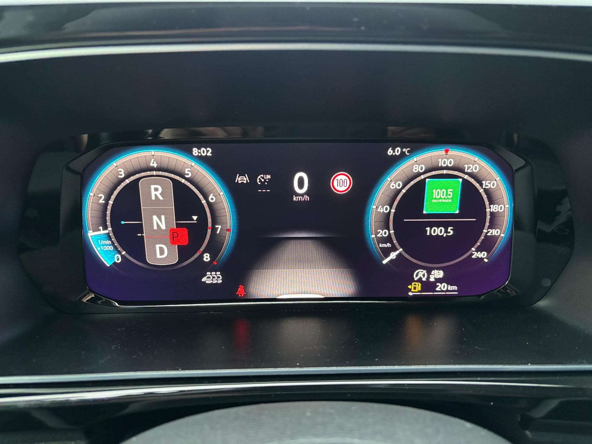 VW Caddy Style (2026) - Photo 13