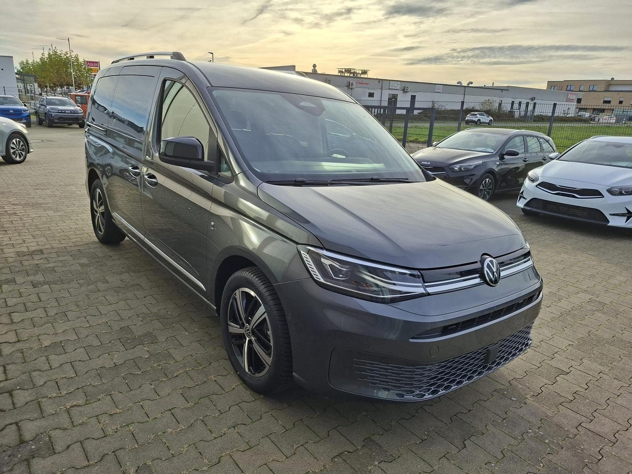 VW Caddy Style (2026) - Photo 2