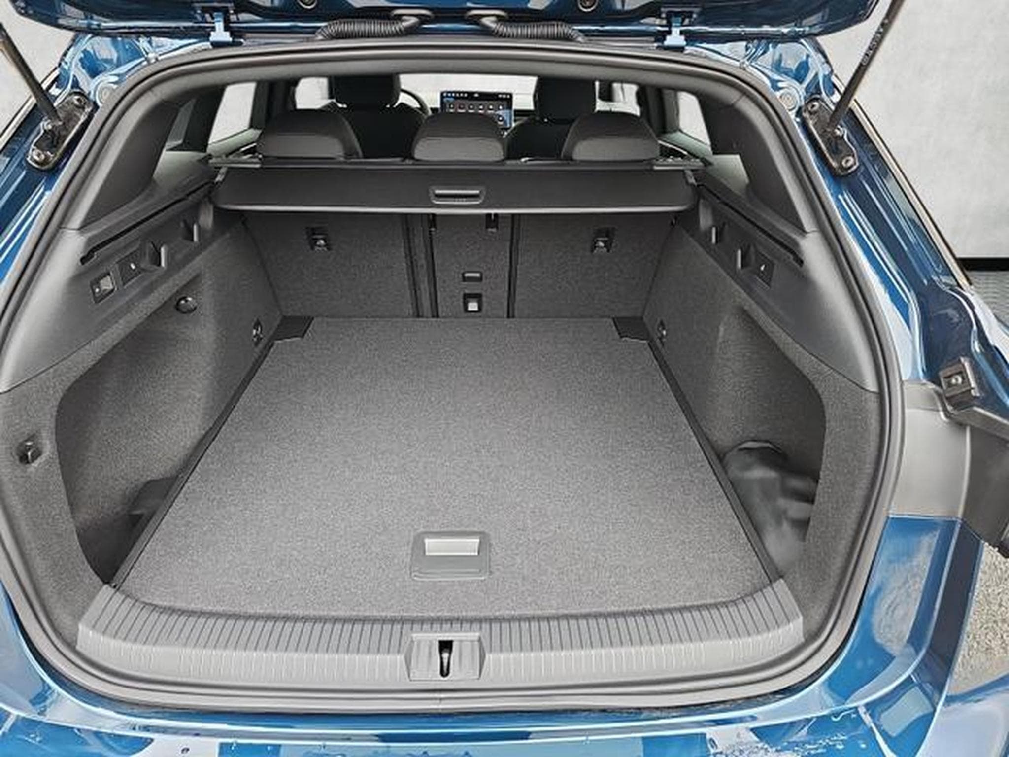 VW ID.7 Kombi Pro 210 (2026) - Photo 14
