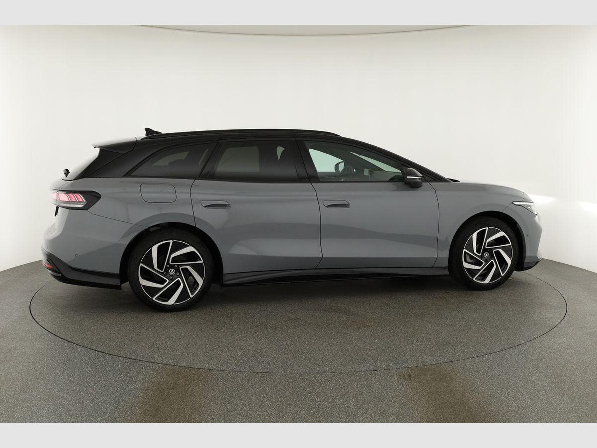VW ID.7 Kombi Pro 210 kW (2026) - Photo 19