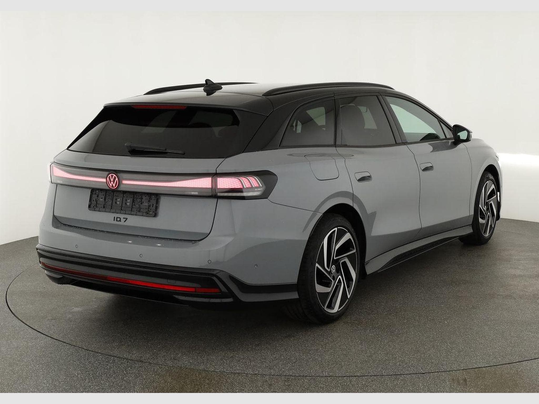 VW ID.7 Kombi Pro 210 kW (2026) - Photo 2