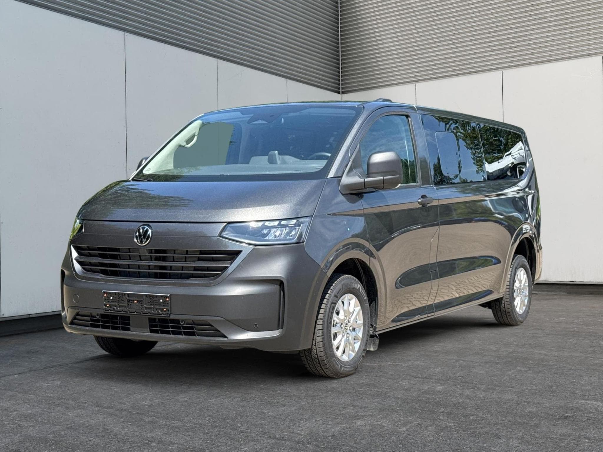 VW T7 Basis (2026) - Photo 1