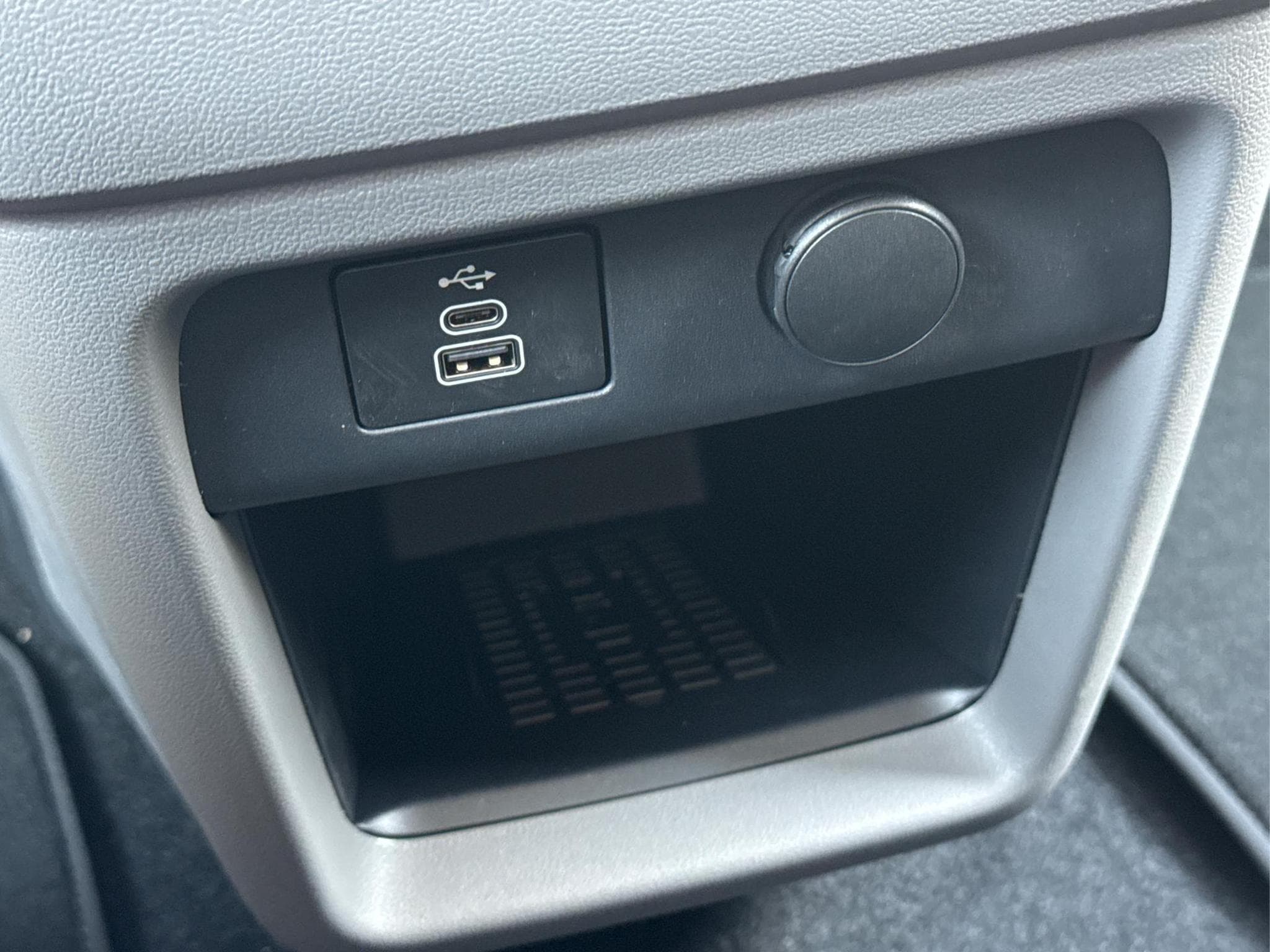 VW T7 Basis (2026) - Photo 20